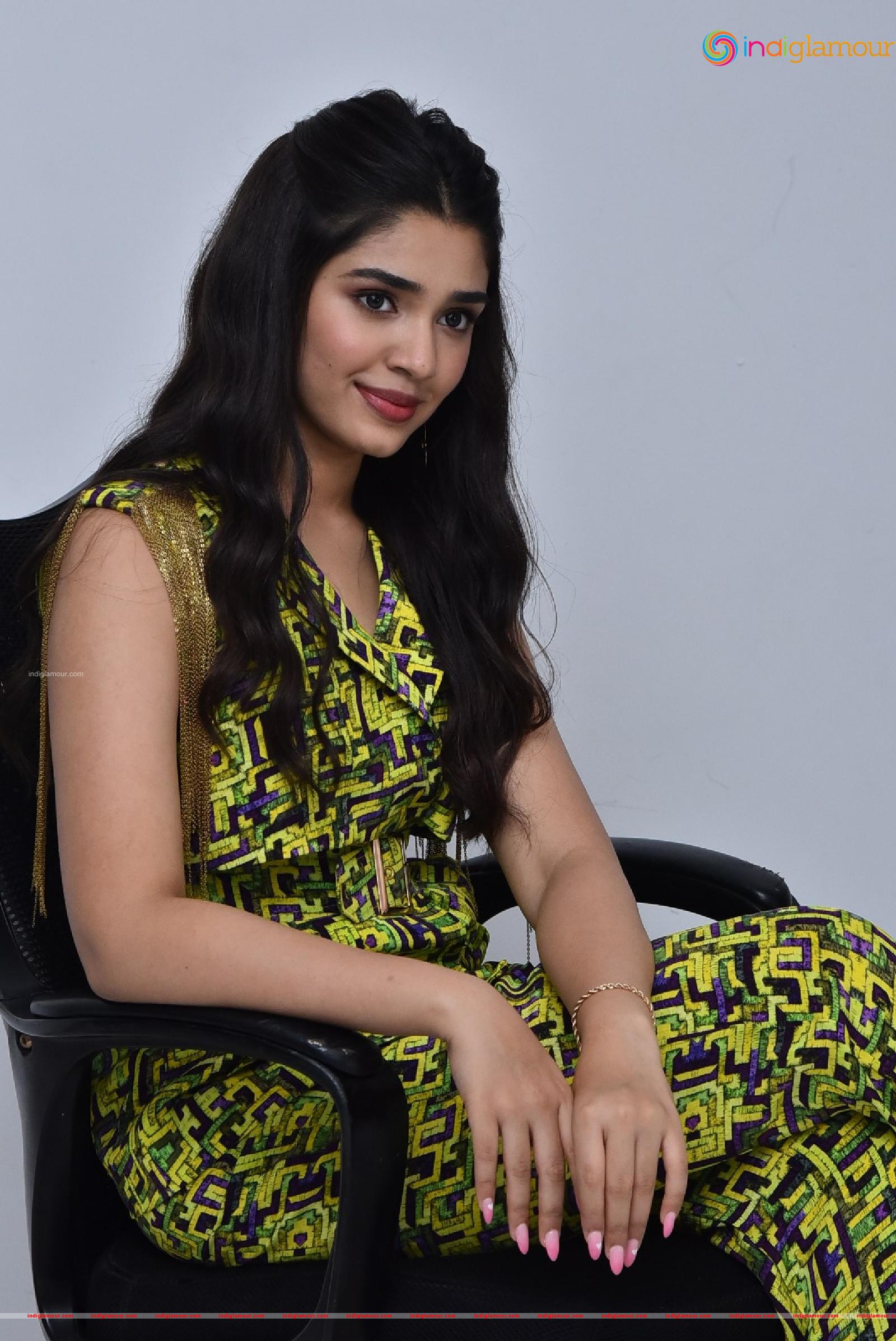 Krithi Shetty Actress hd photo