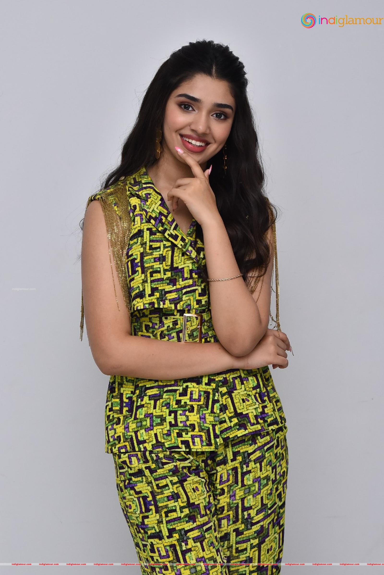 Krithi Shetty Actress hd photo