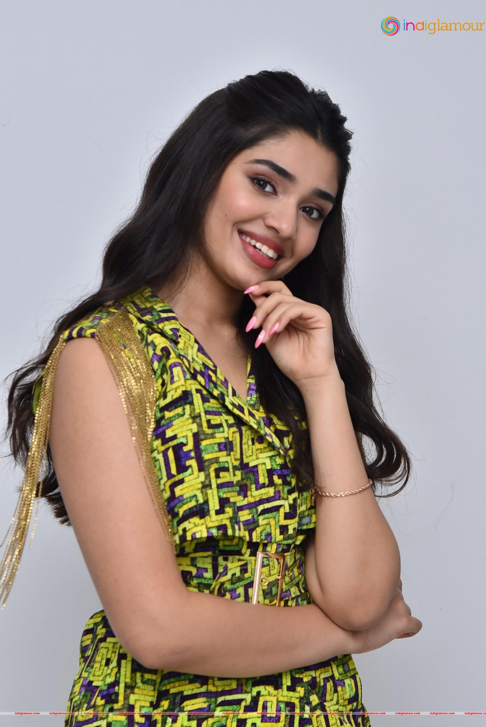 Krithi Shetty Actress hd photo