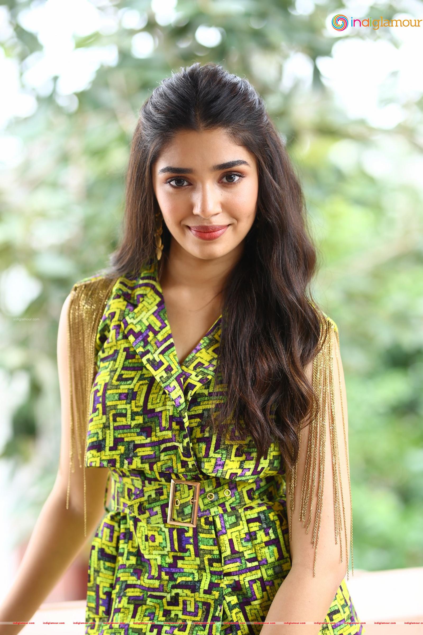 Krithi Shetty Actress hd photo