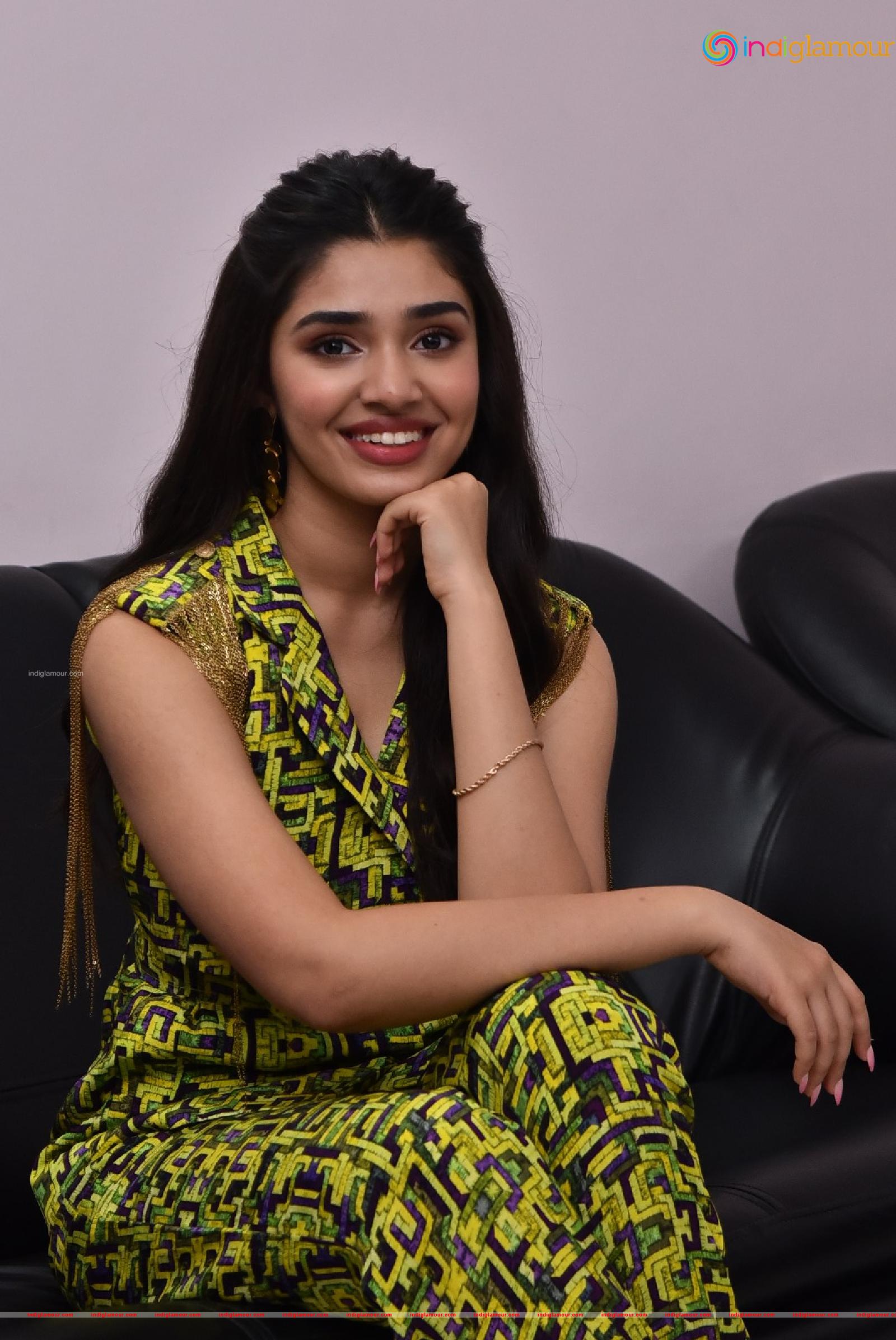 Krithi Shetty Actress hd photo