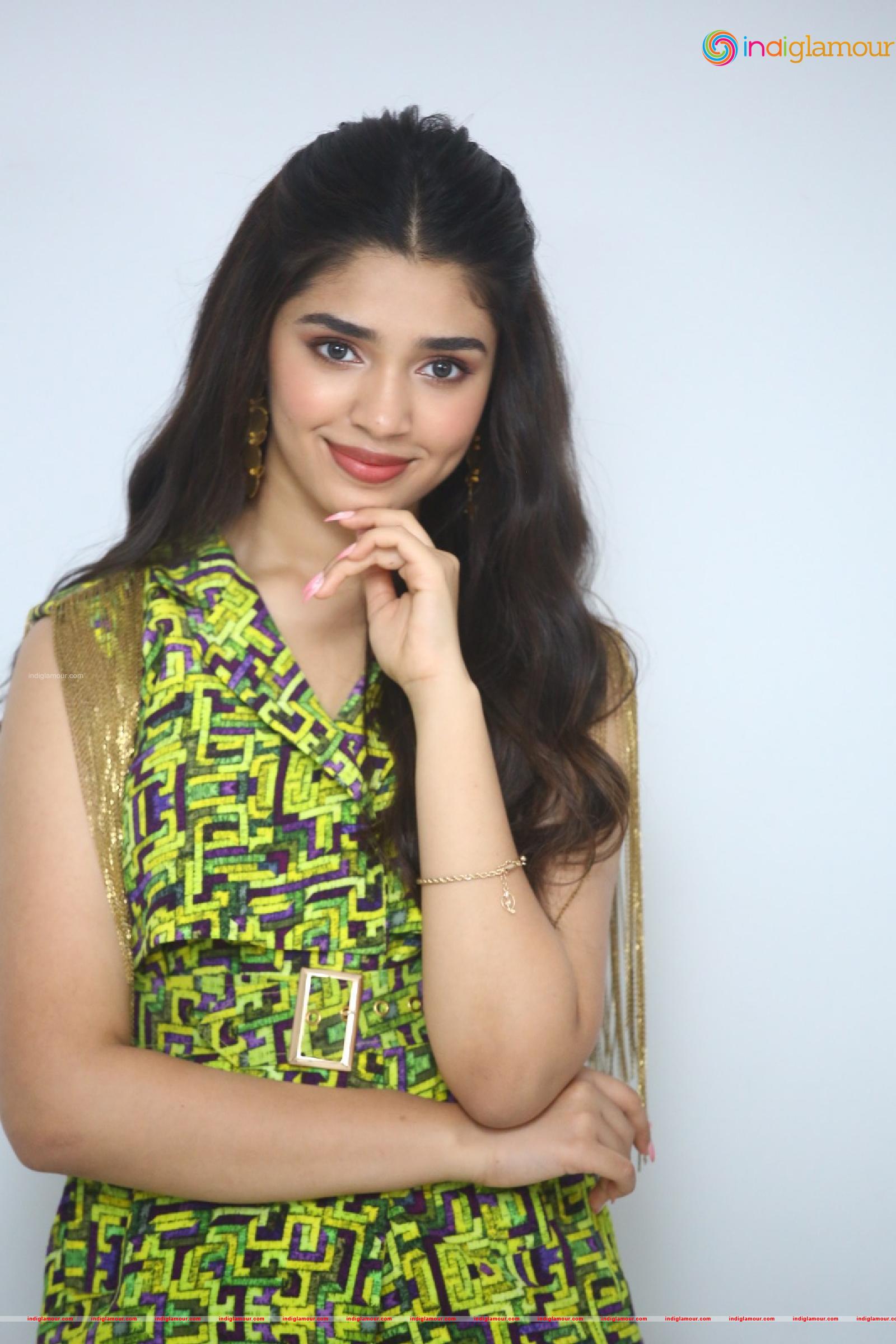 Krithi Shetty Actress hd photo
