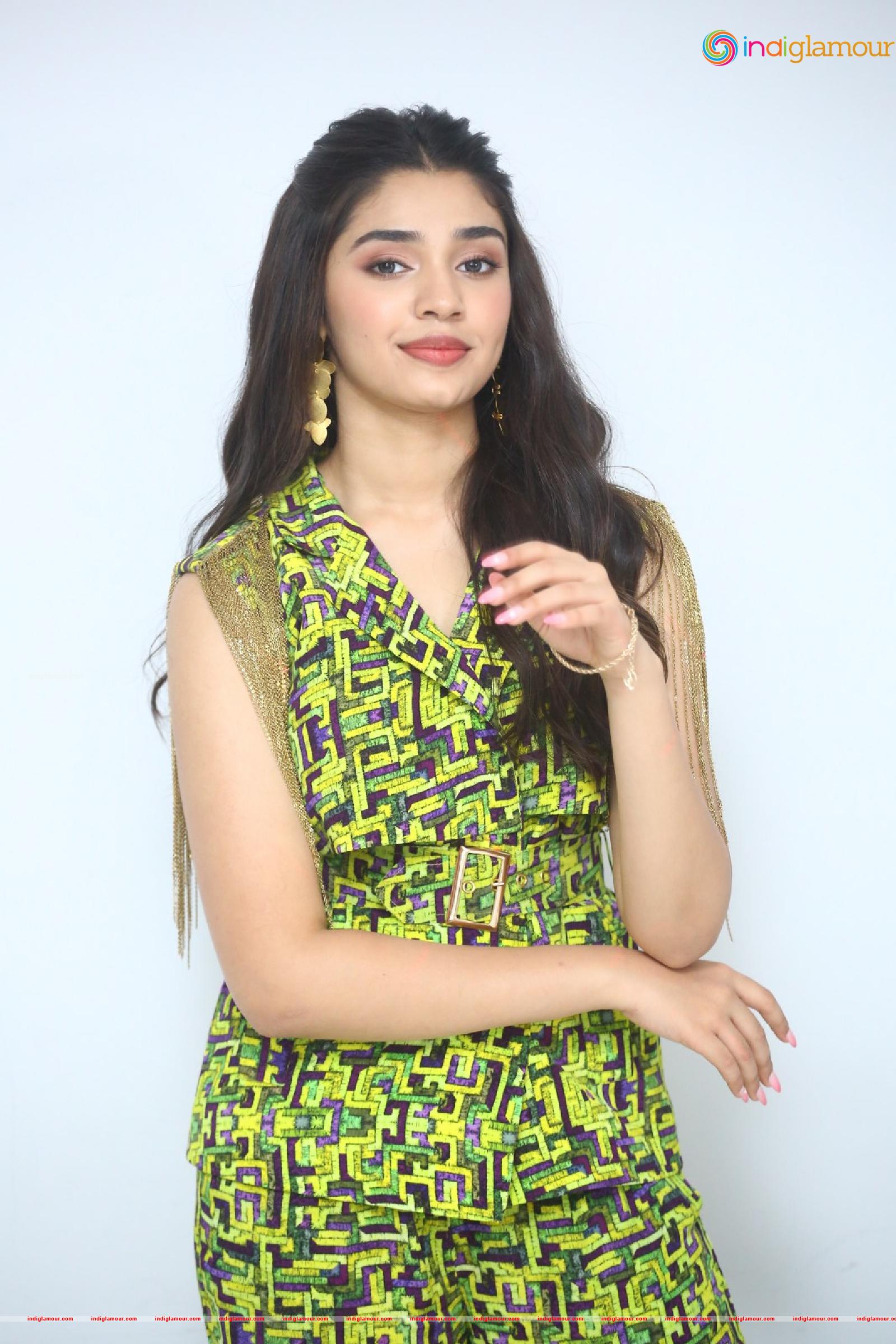 Krithi Shetty Actress hd photo