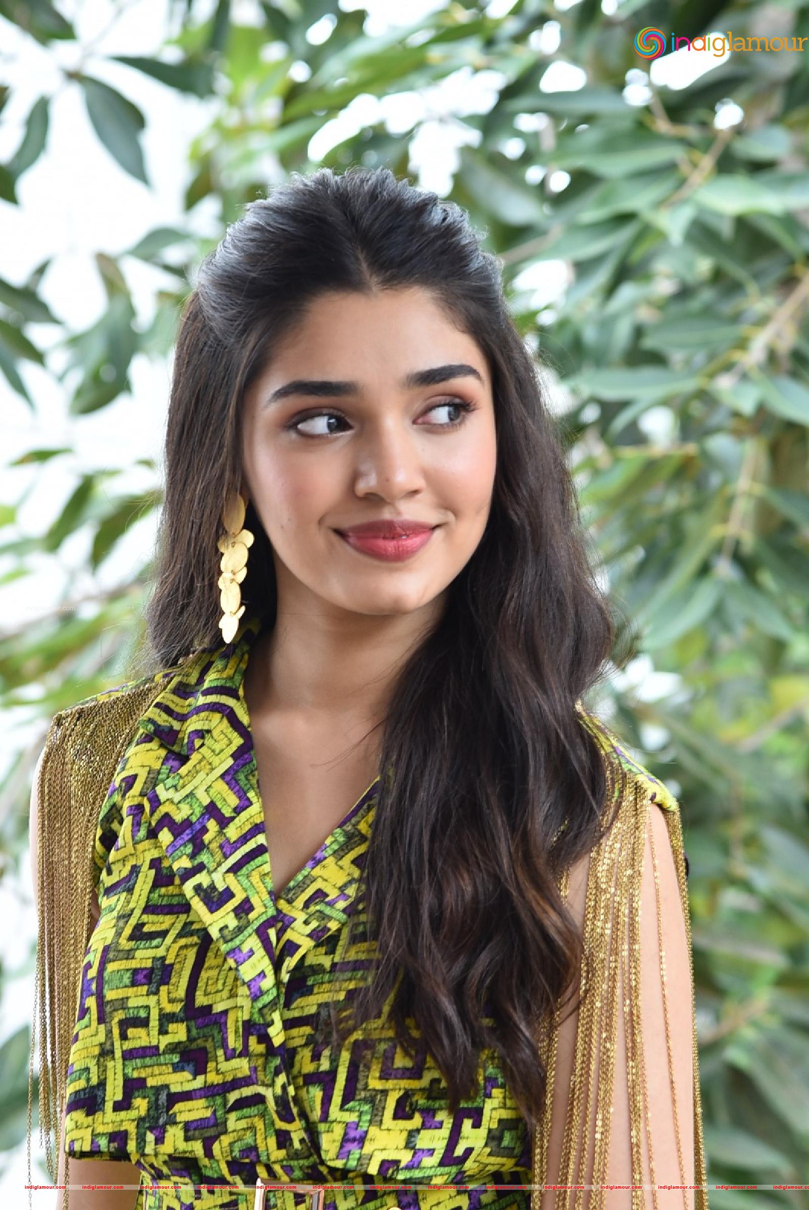 Krithi Shetty Actress hd photo