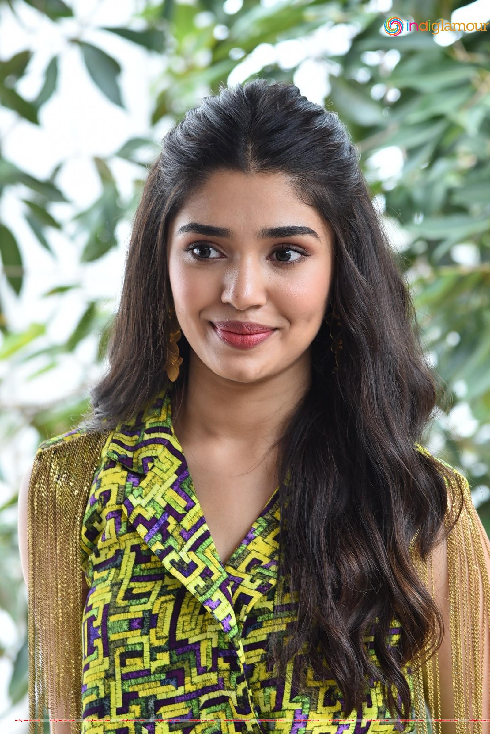 Krithi Shetty Actress hd photo