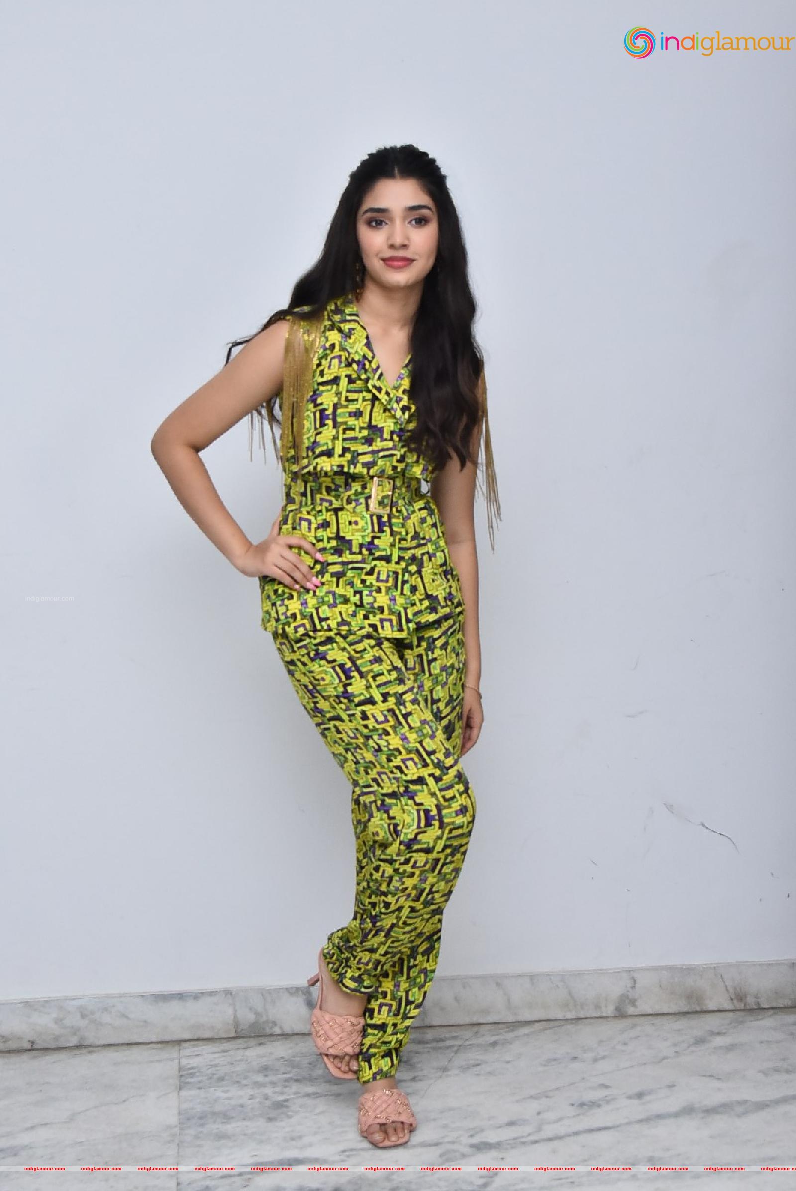 Krithi Shetty Actress hd photo