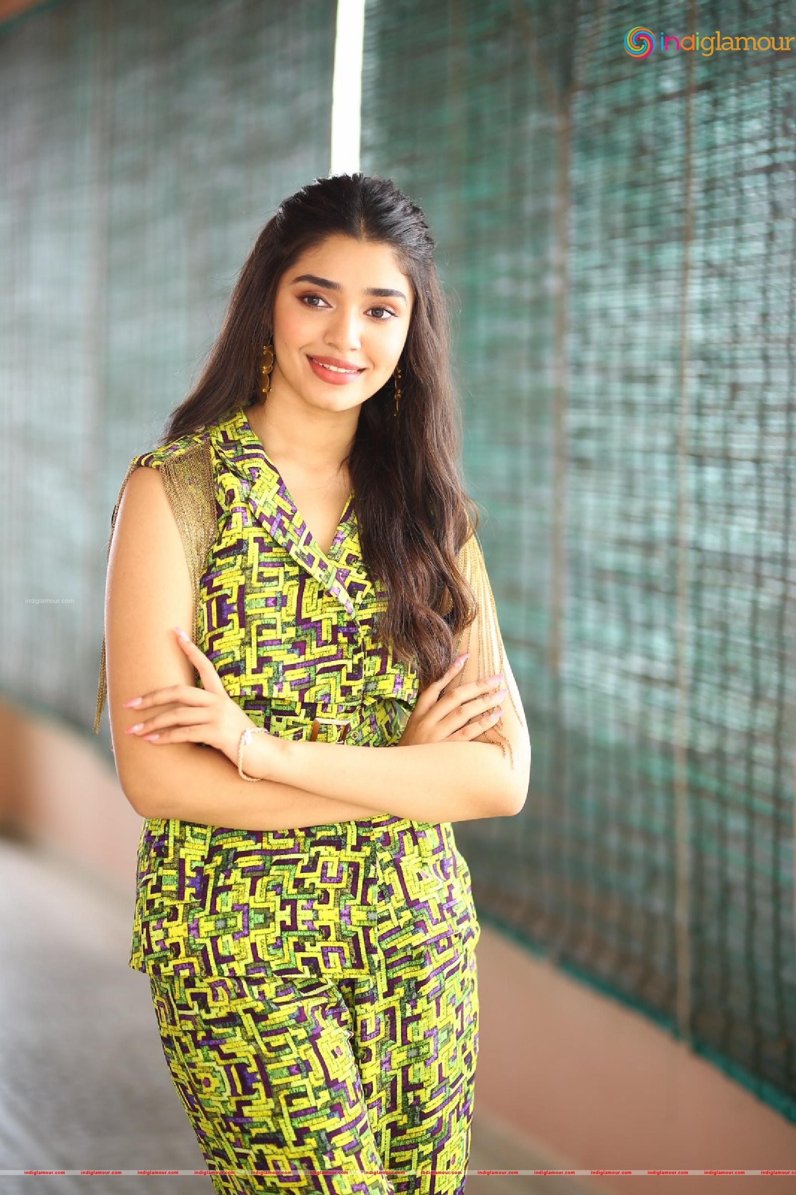 Krithi Shetty Actress hd photo