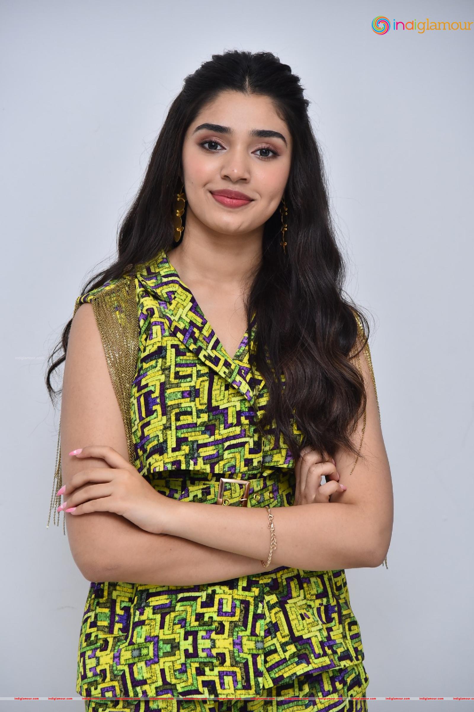 Krithi Shetty Actress hd photo