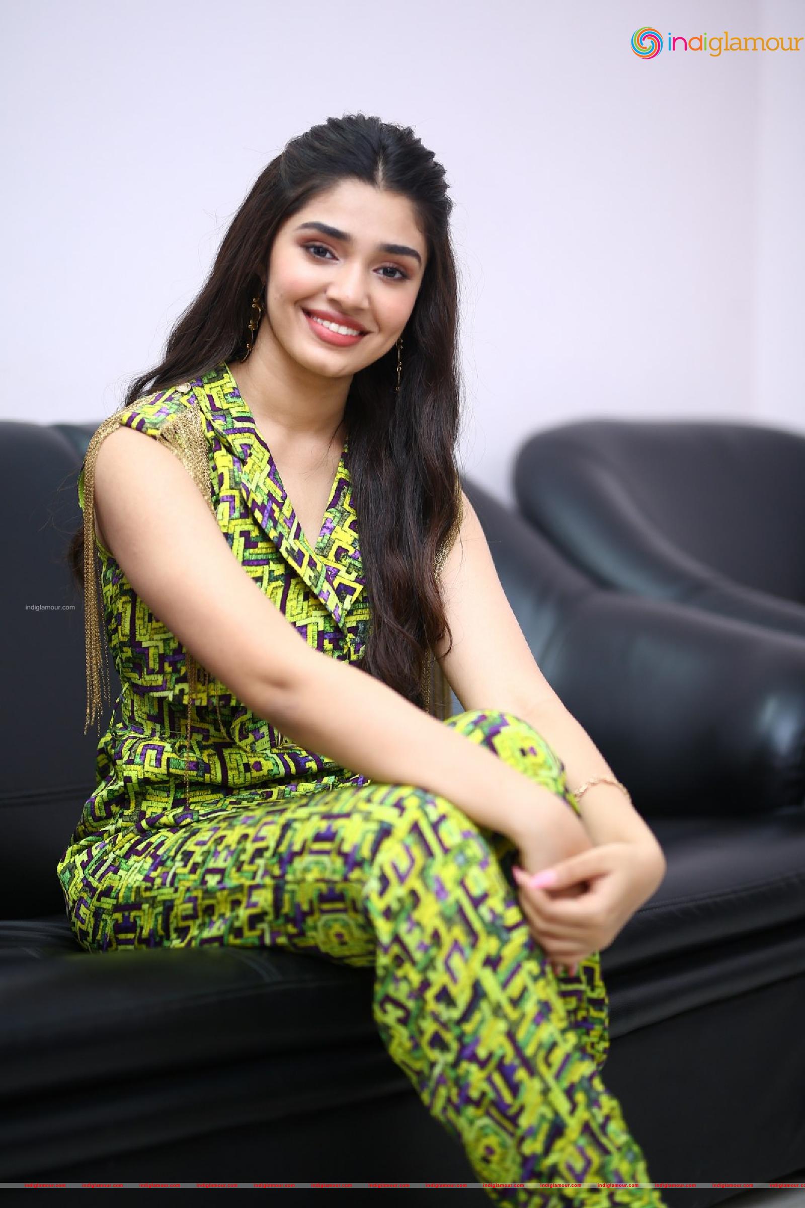 Krithi Shetty Actress hd photo