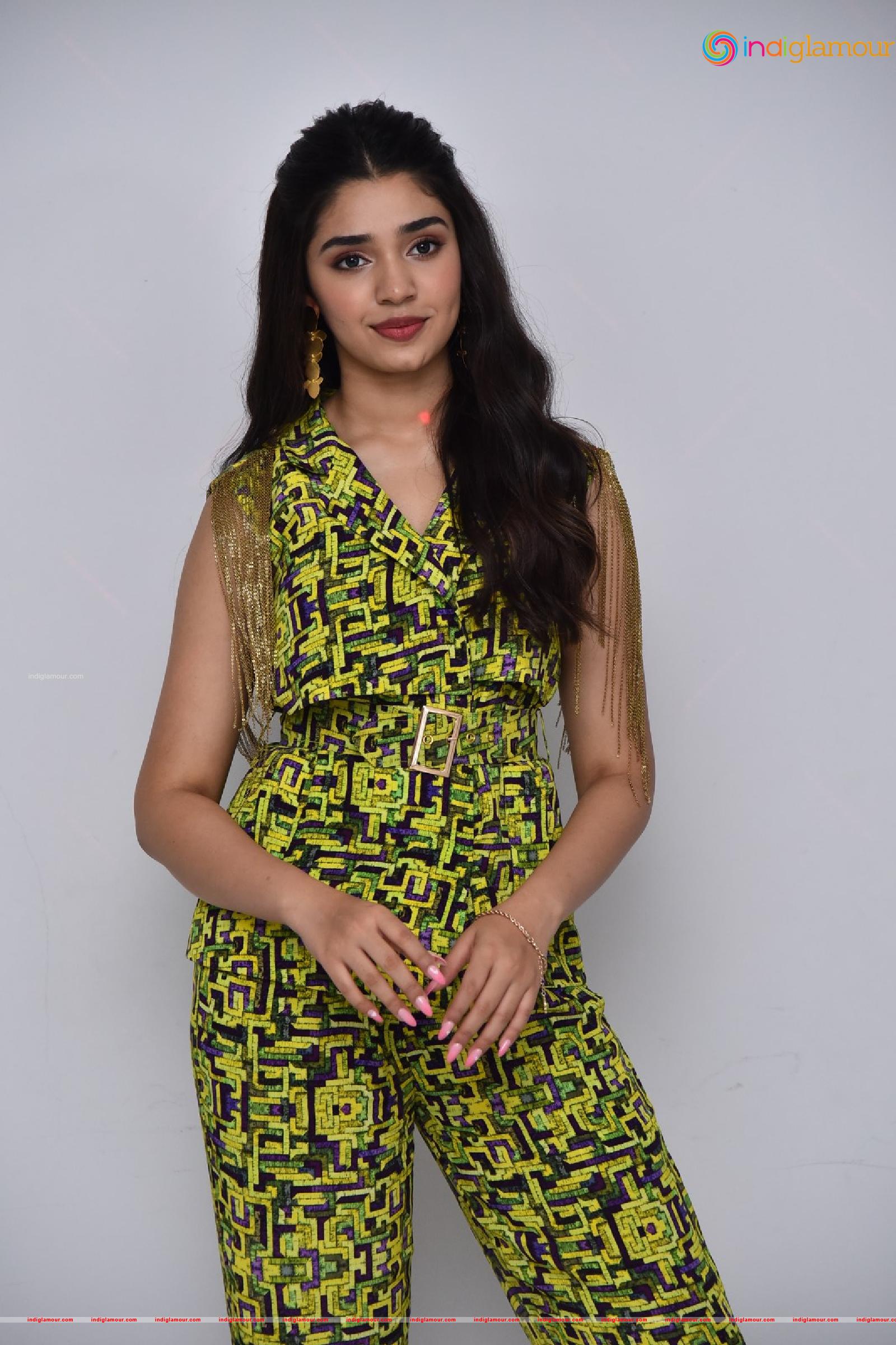Krithi Shetty Actress hd photo