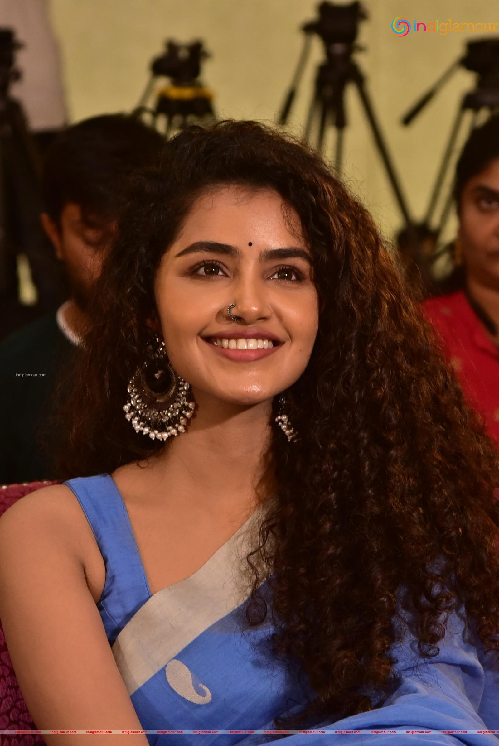 Anupama Parameswaran Actress hd photo