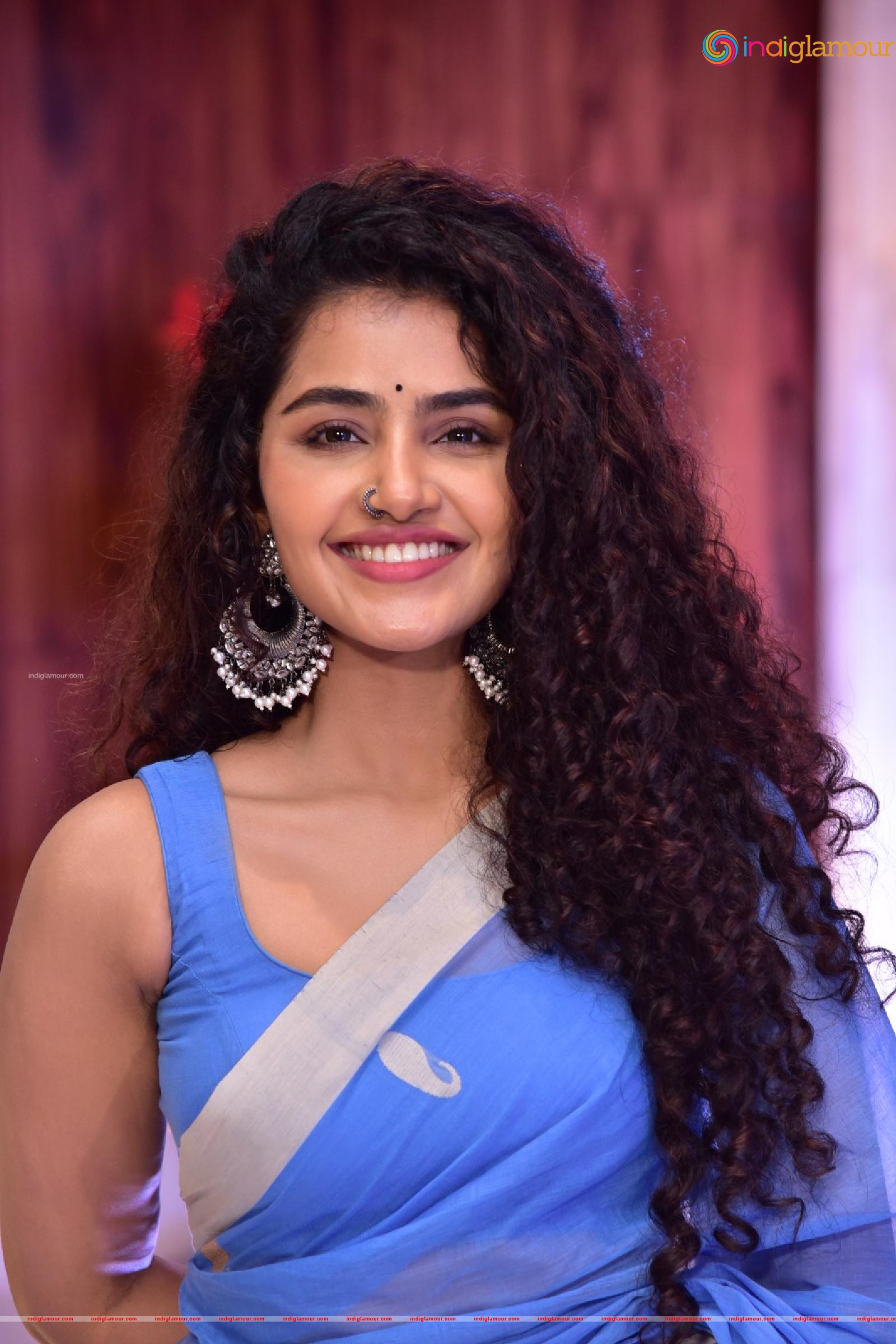 Anupama Parameswaran Actress hd photo