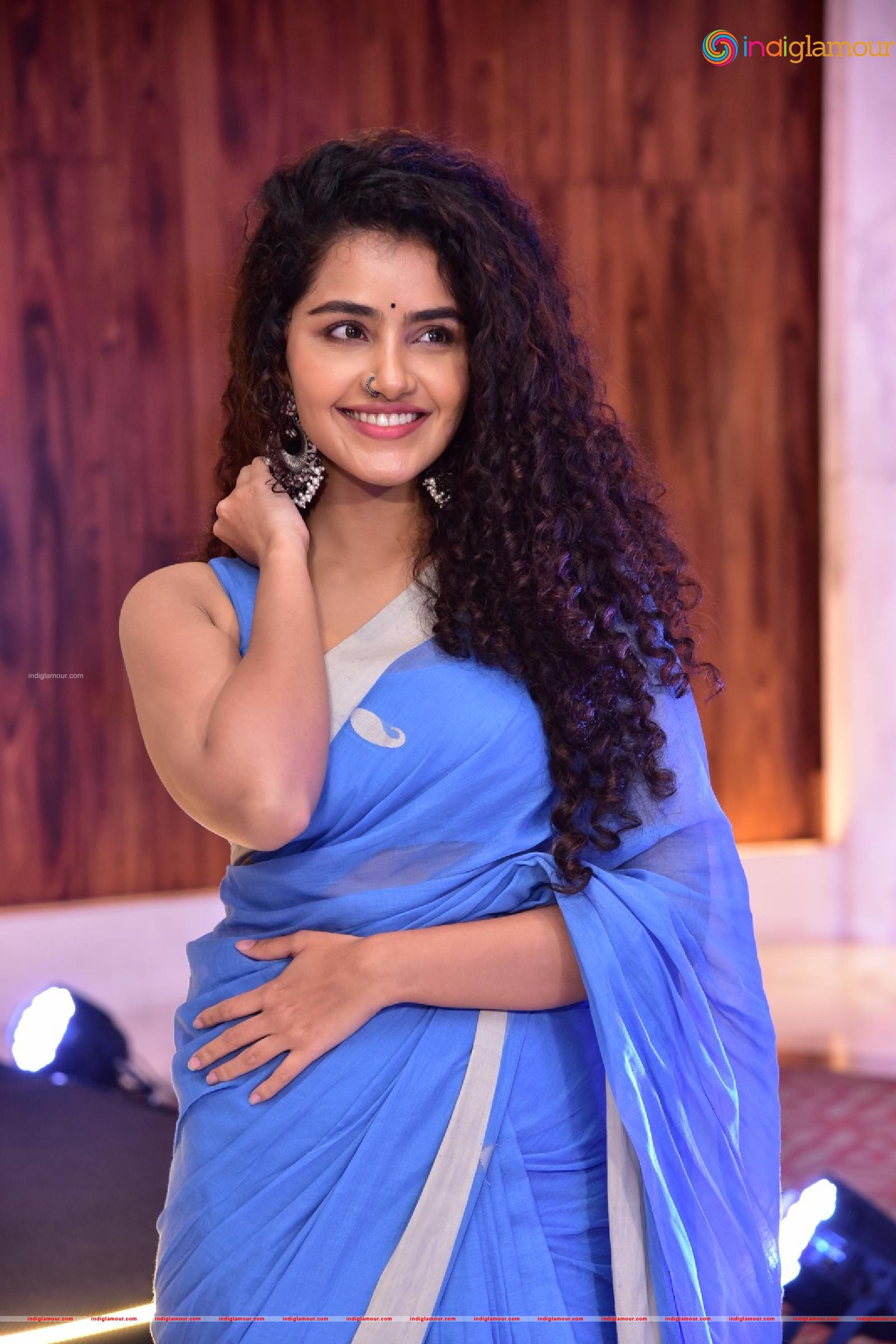 Anupama Parameswaran Actress hd photo