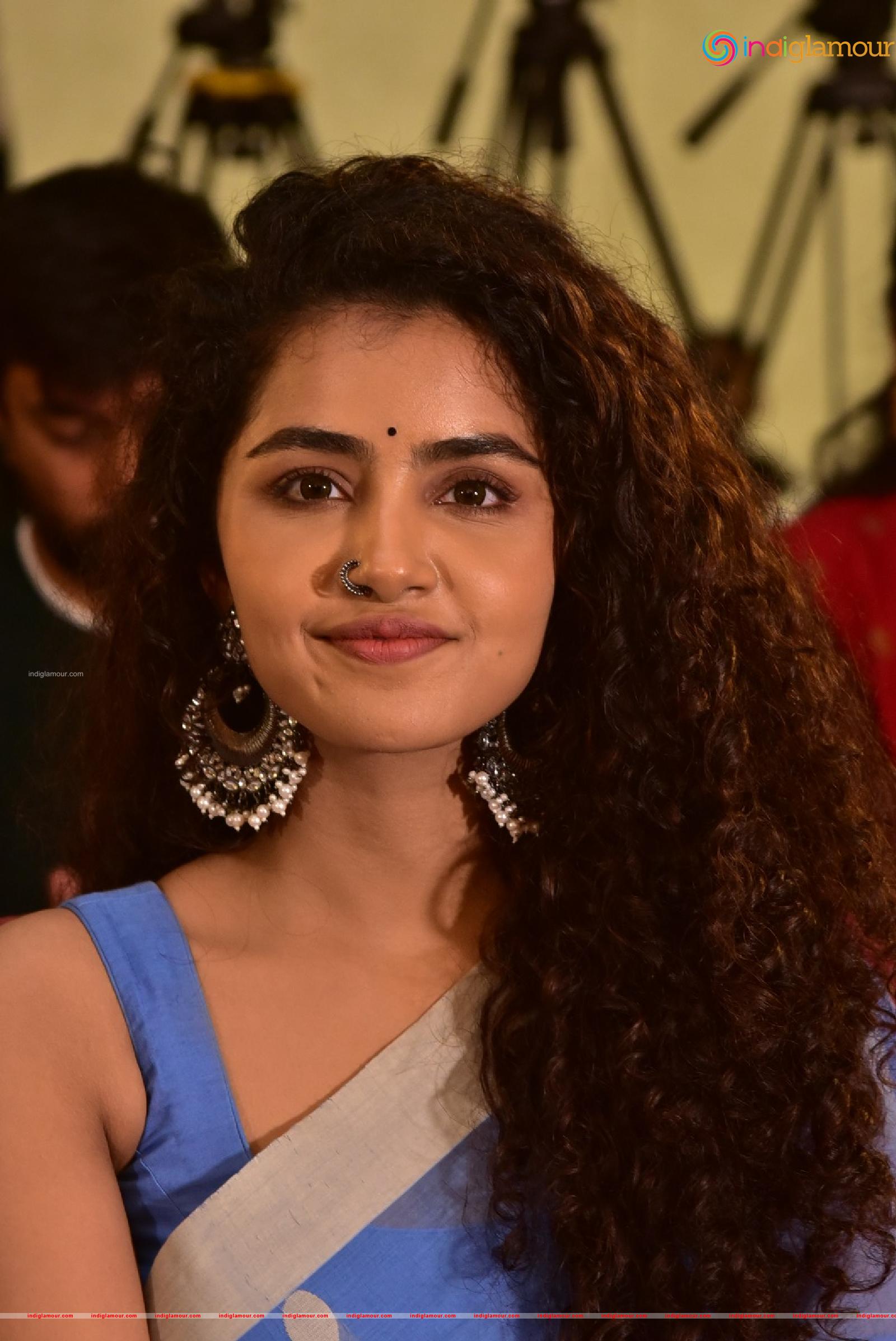 Anupama Parameswaran Actress hd photo