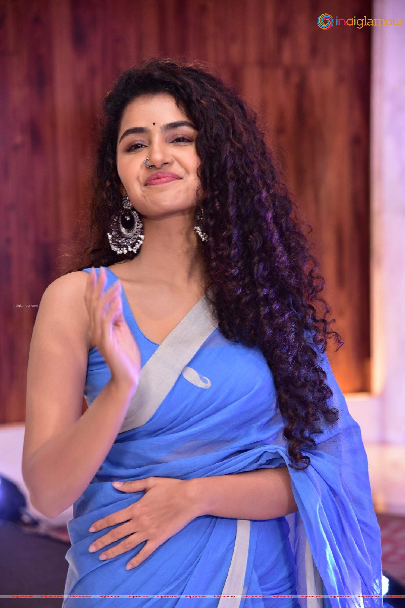 Anupama Parameswaran Actress hd photo