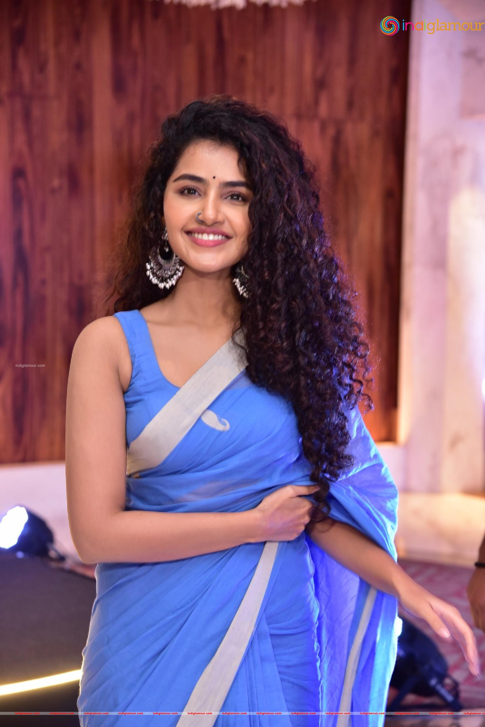 Anupama Parameswaran Actress hd photo