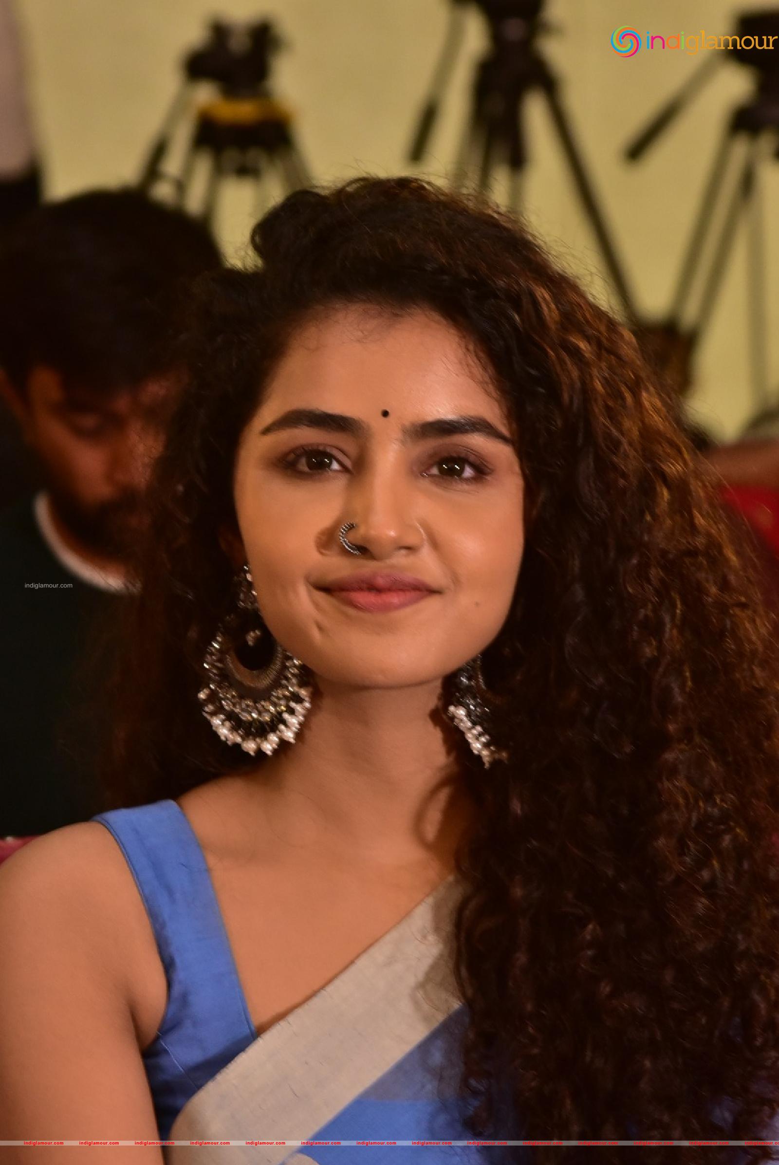 Anupama Parameswaran Actress hd photo