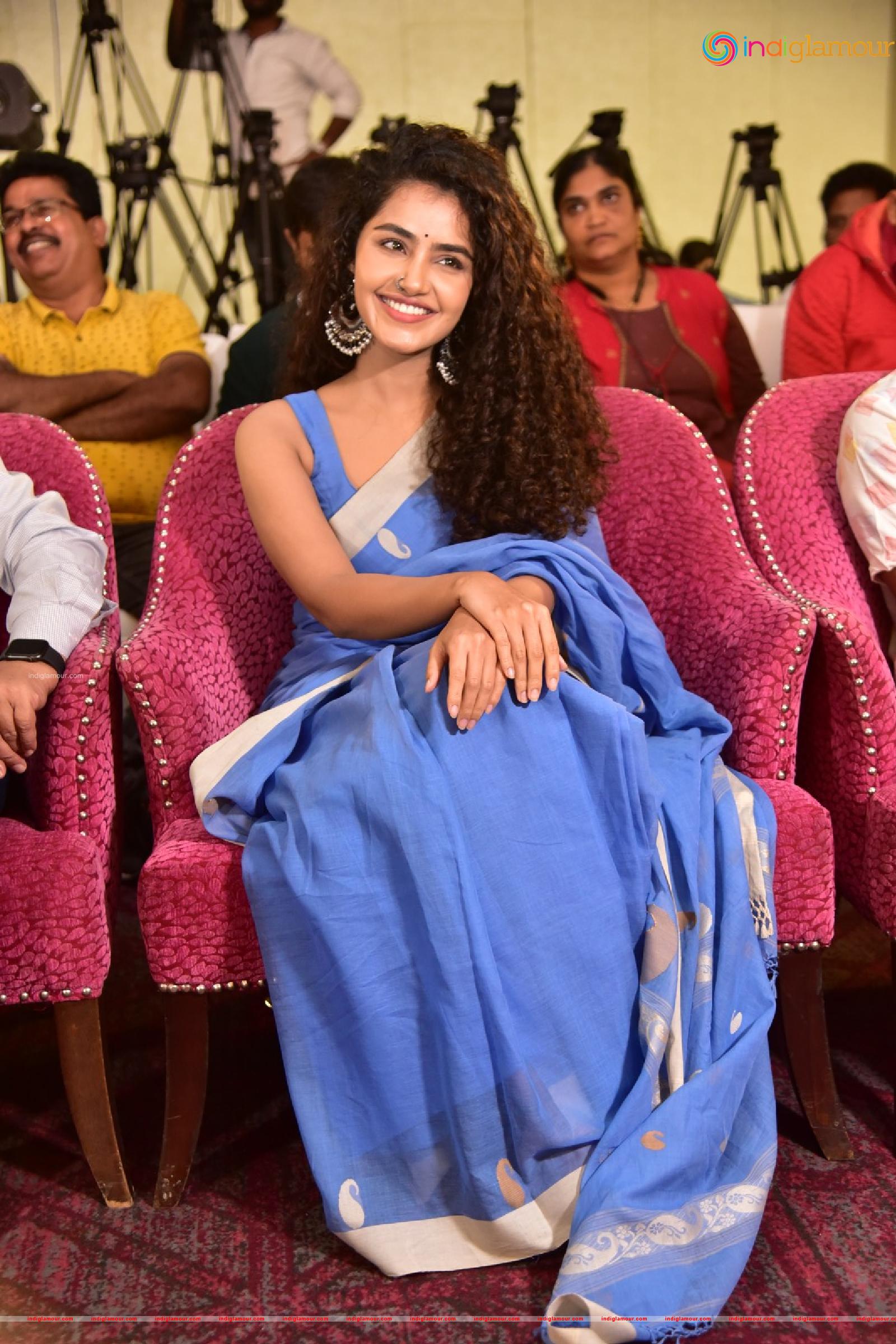Anupama Parameswaran Actress hd photo