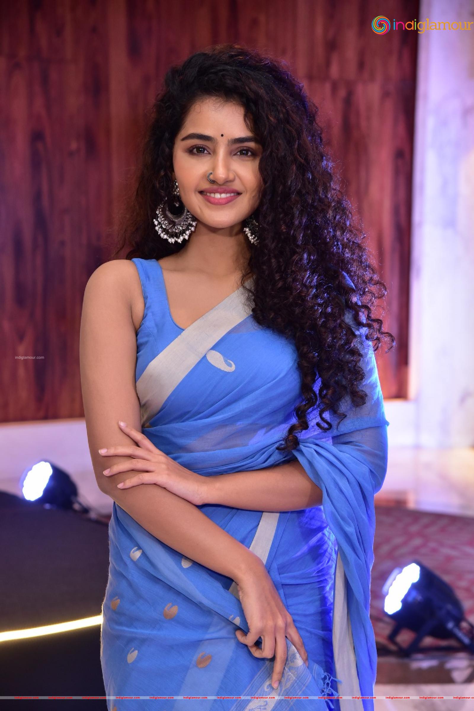 Anupama Parameswaran Actress hd photo