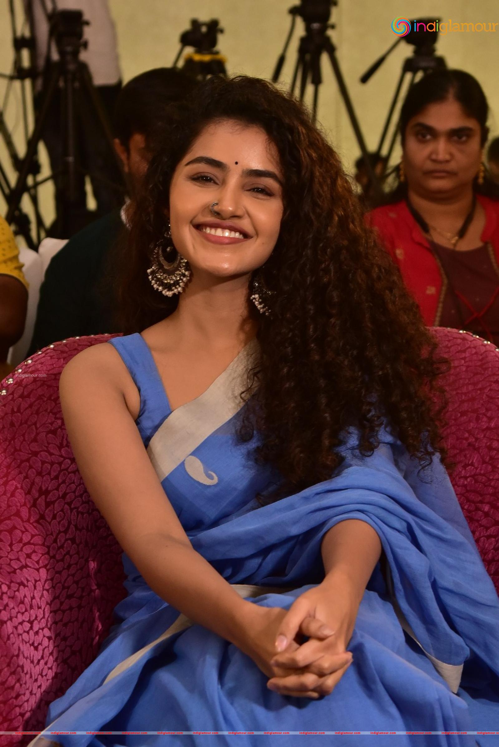 Anupama Parameswaran Actress hd photo