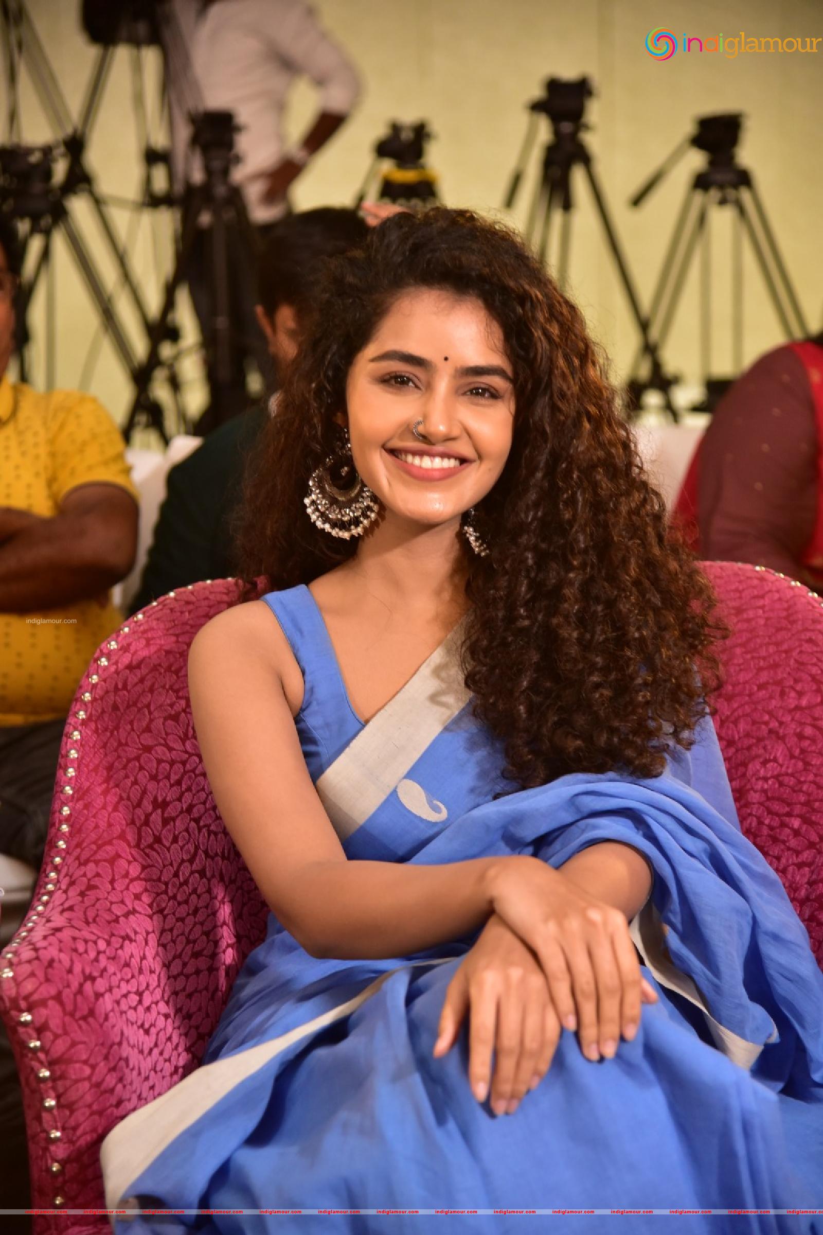 Anupama Parameswaran Actress hd photo