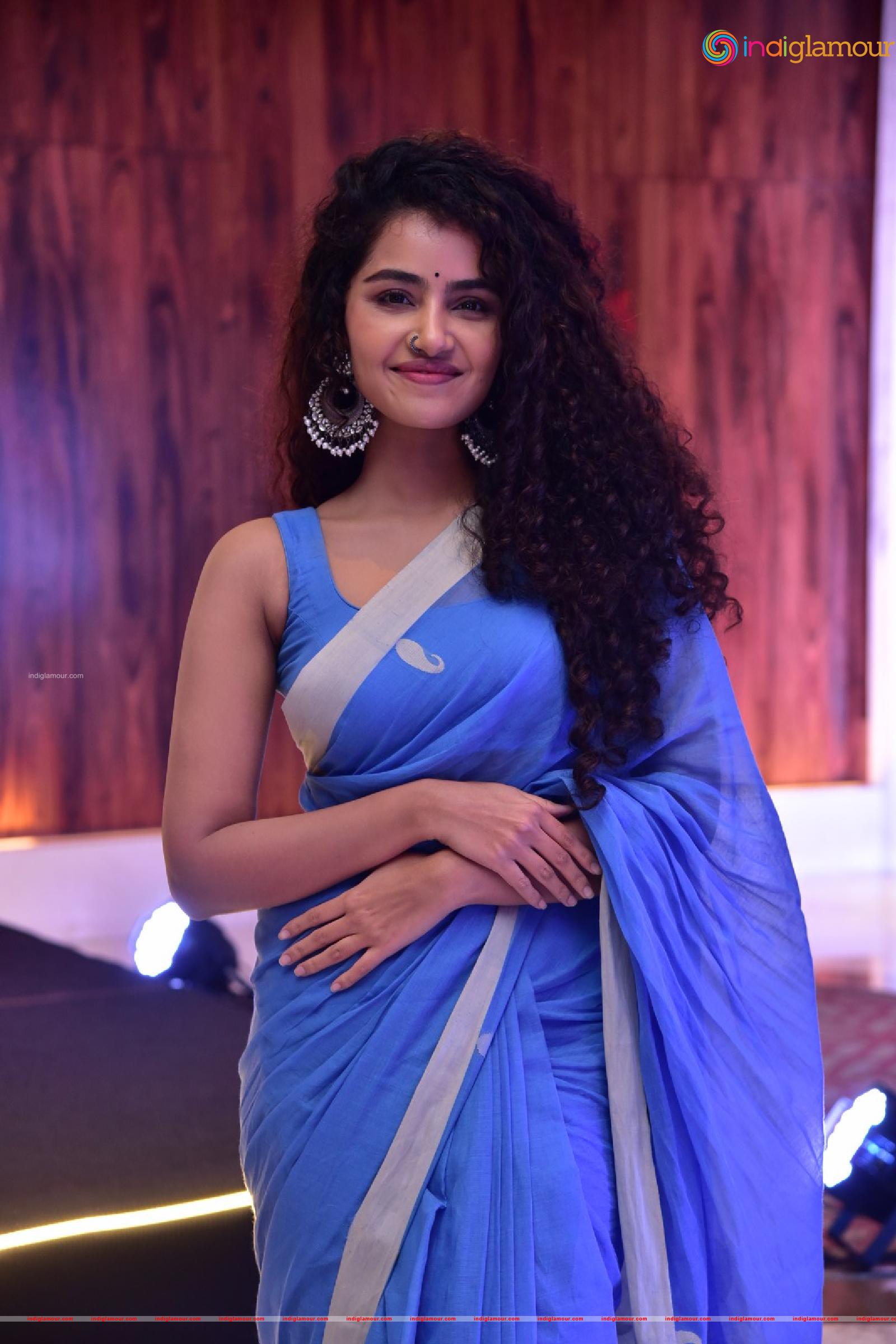 Anupama Parameswaran Actress hd photo