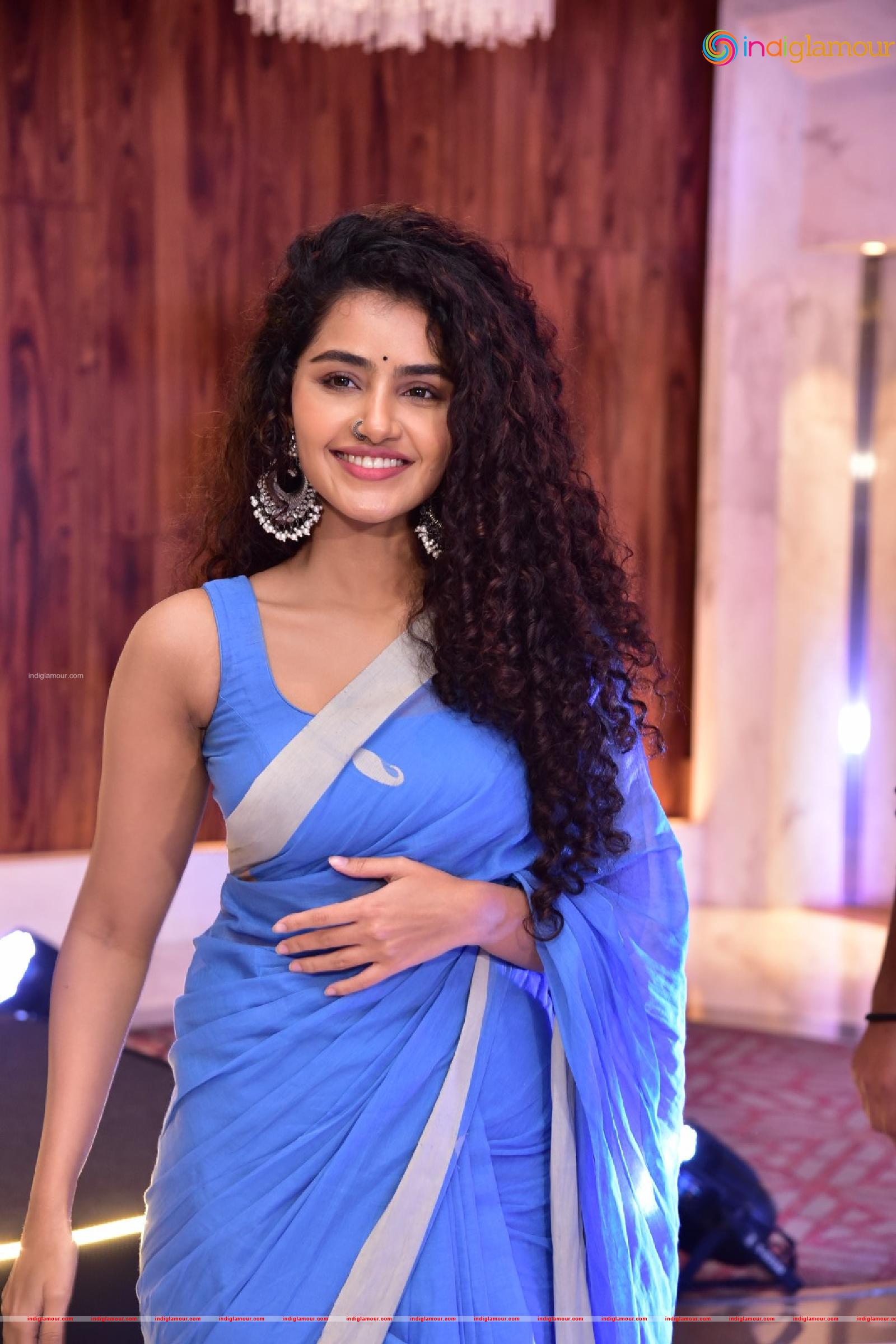 Anupama Parameswaran Actress hd photo