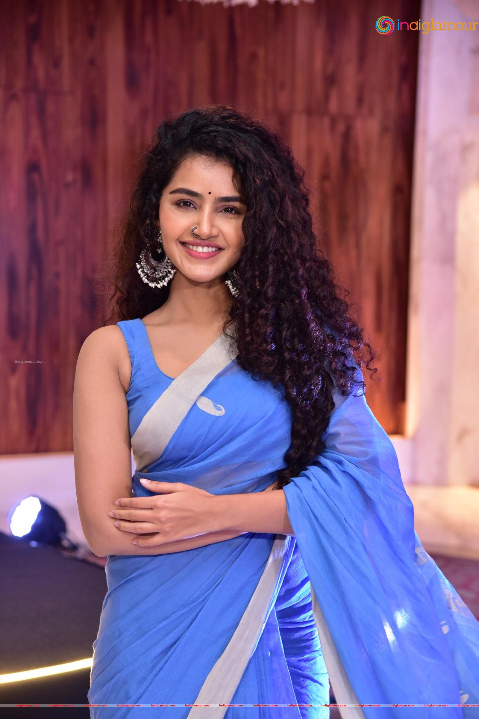 Anupama Parameswaran Actress hd photo