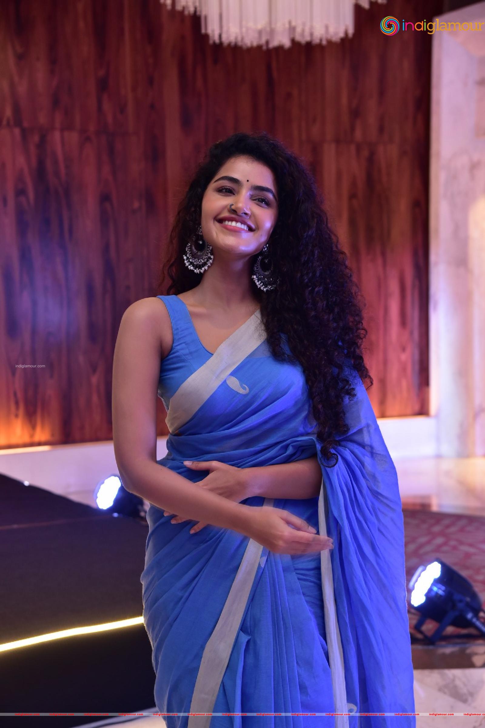 Anupama Parameswaran Actress hd photo