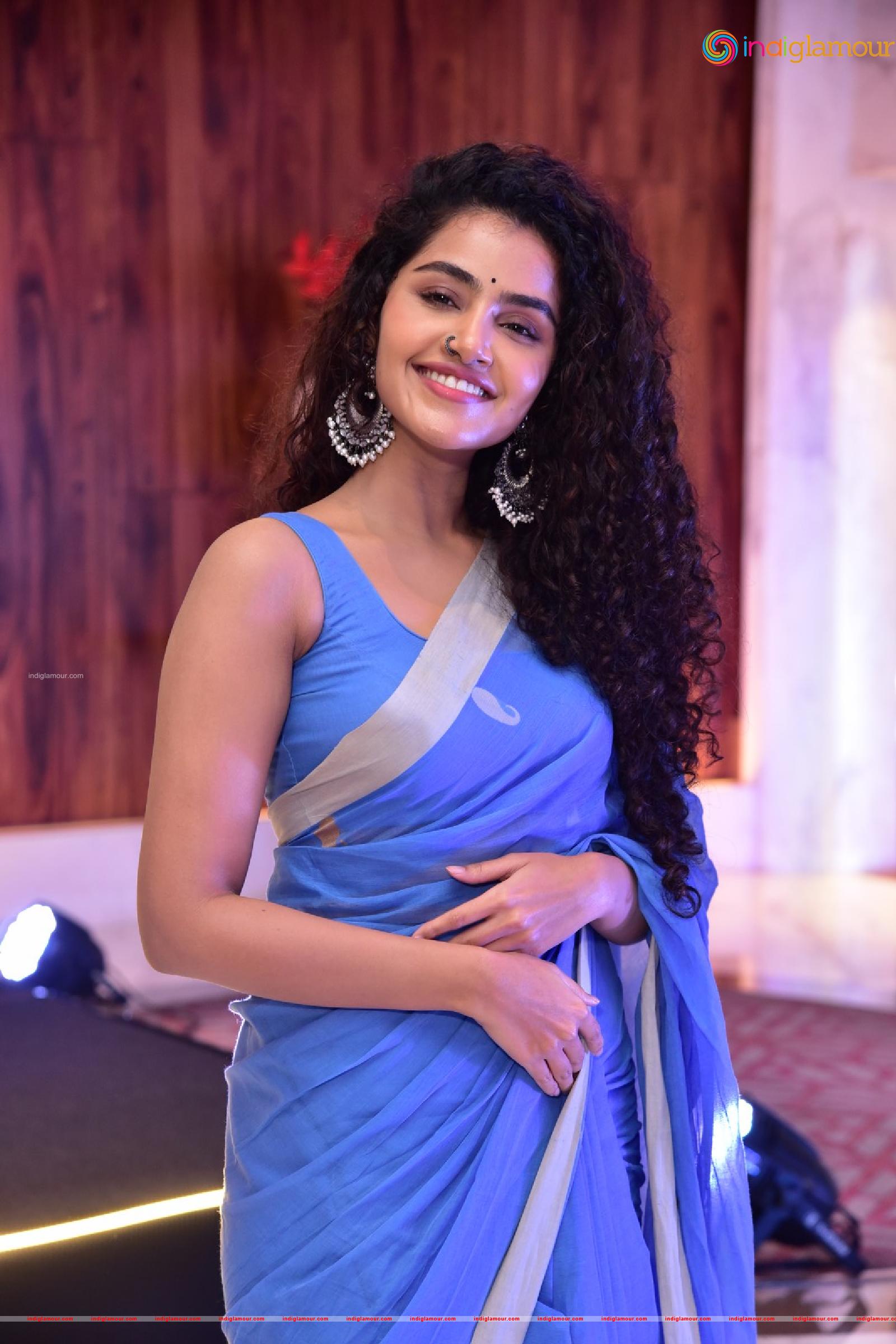 Anupama Parameswaran Actress hd photo