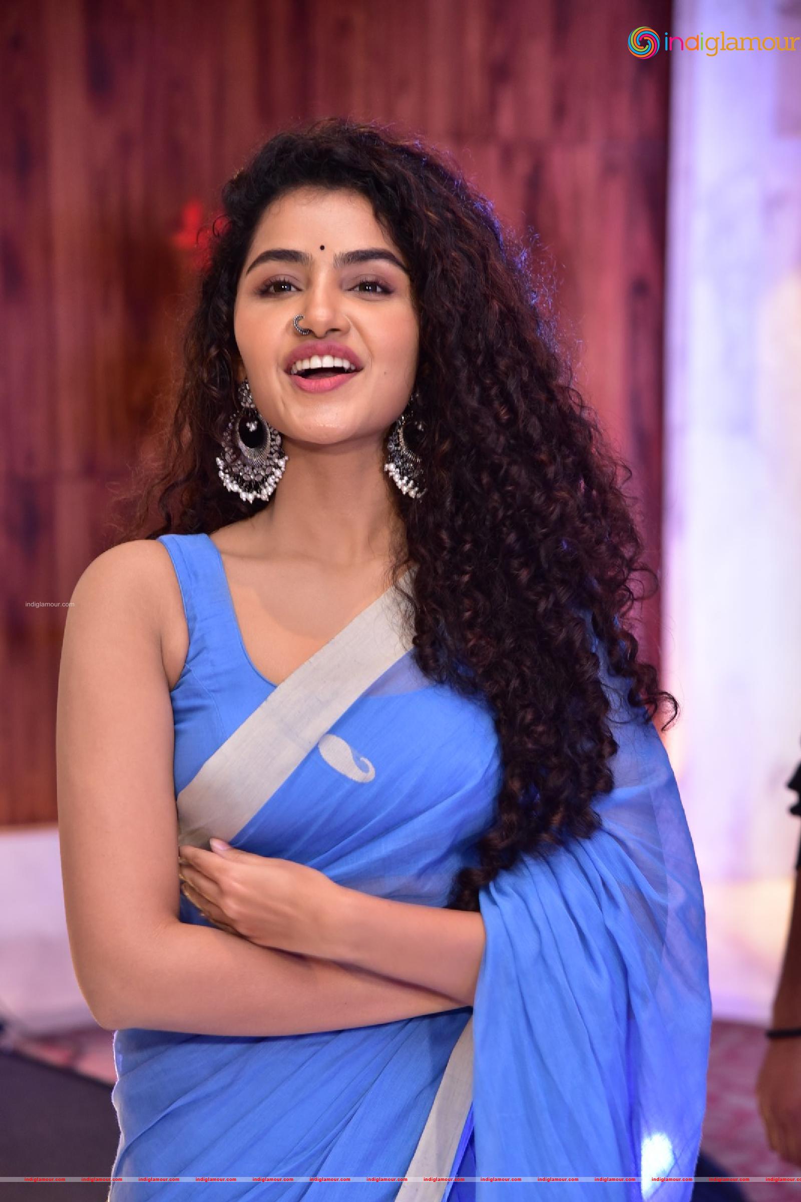 Anupama Parameswaran Actress hd photo