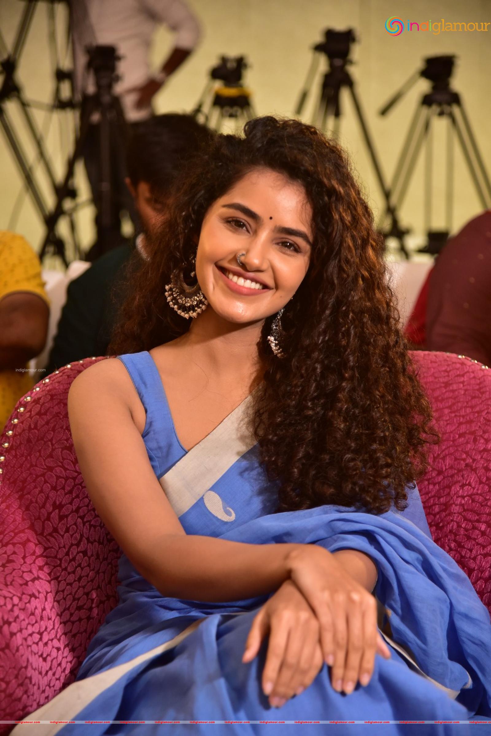 Anupama Parameswaran Actress hd photo