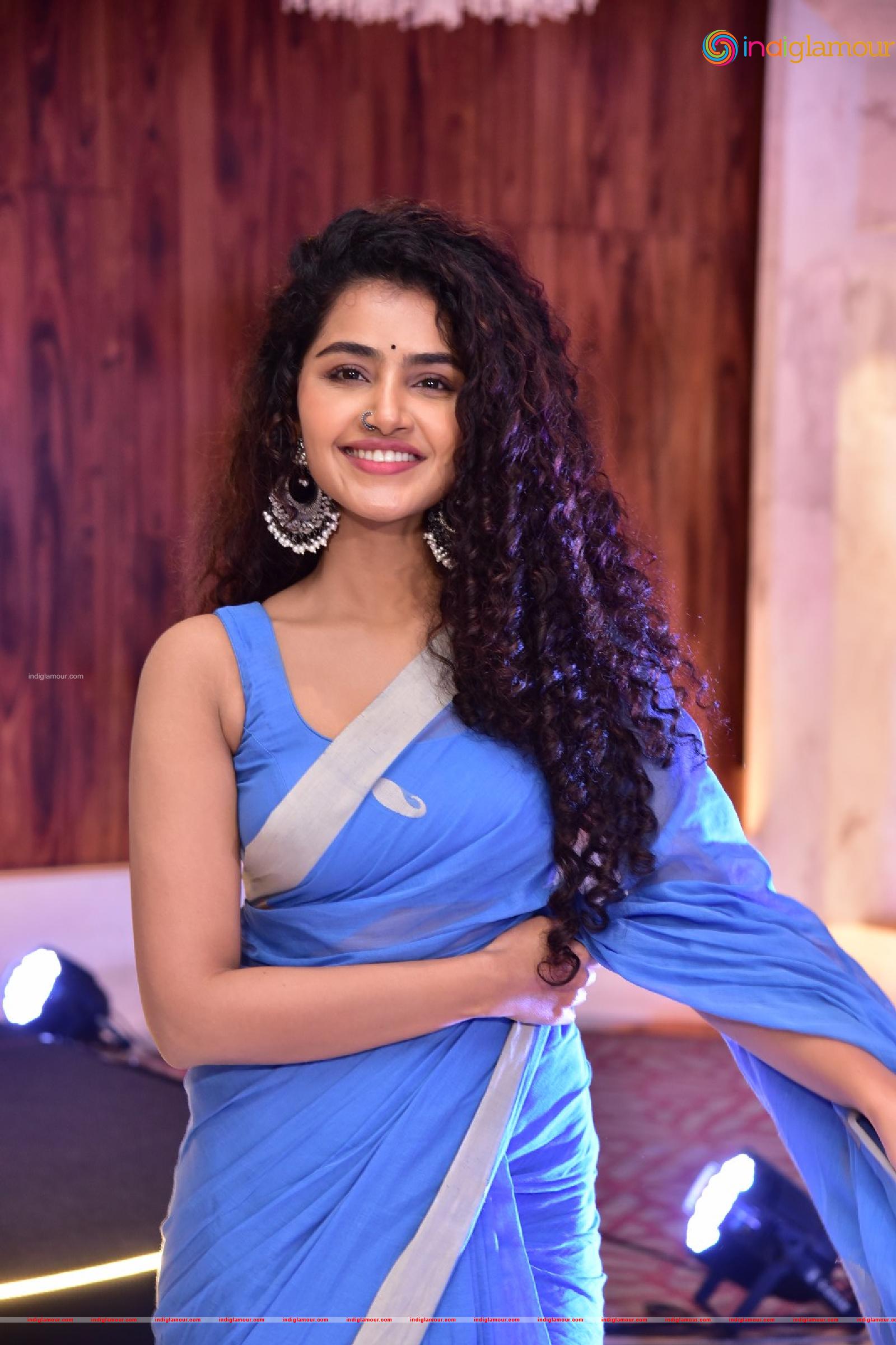 Anupama Parameswaran Actress hd photo