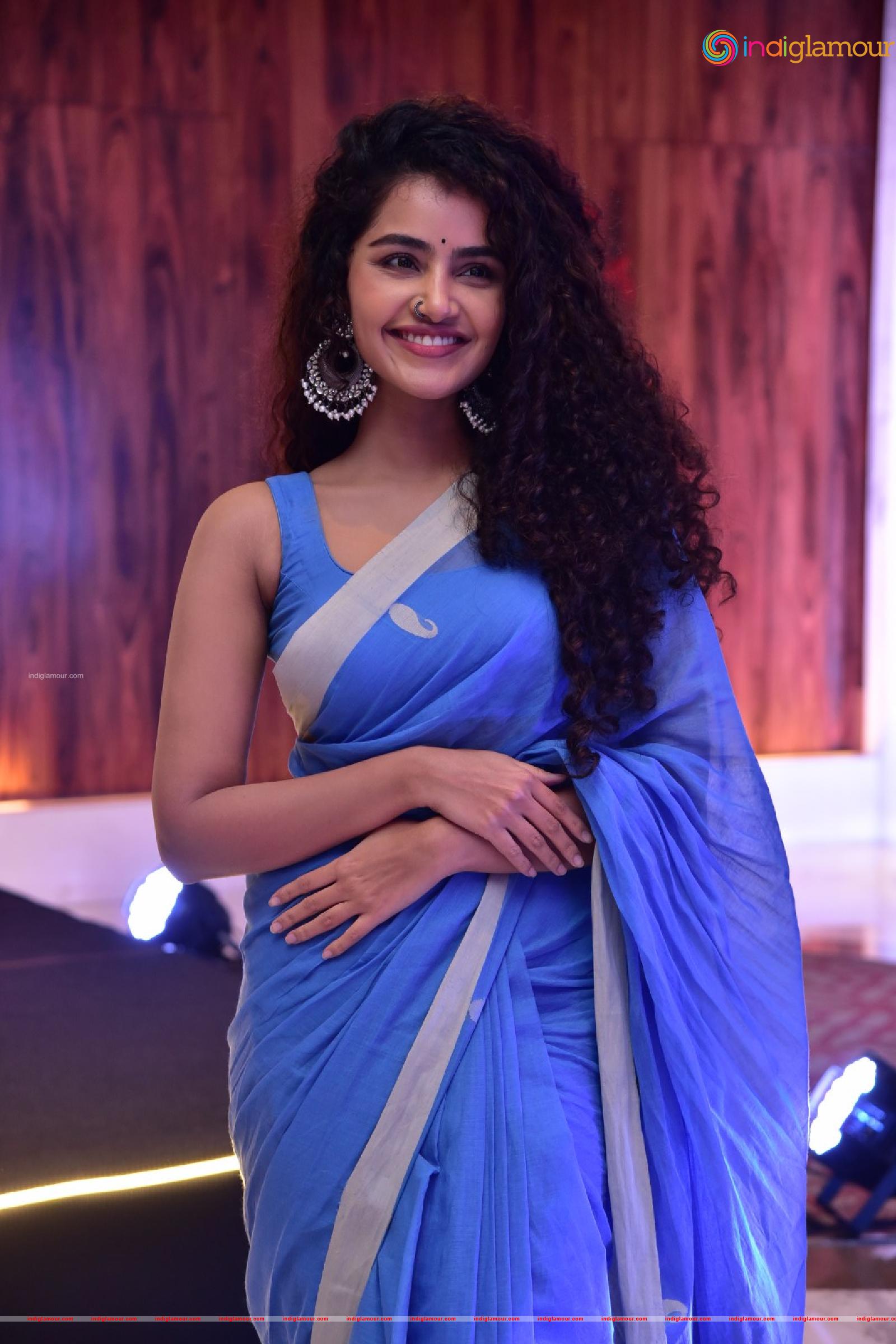 Anupama Parameswaran Actress hd photo