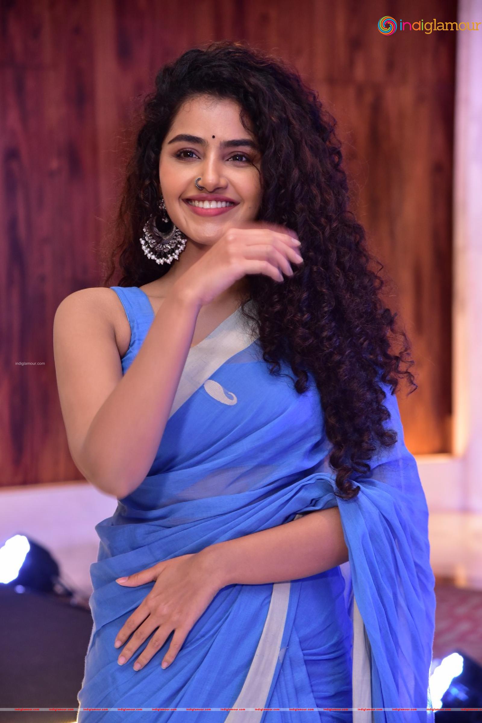 Anupama Parameswaran Actress hd photo