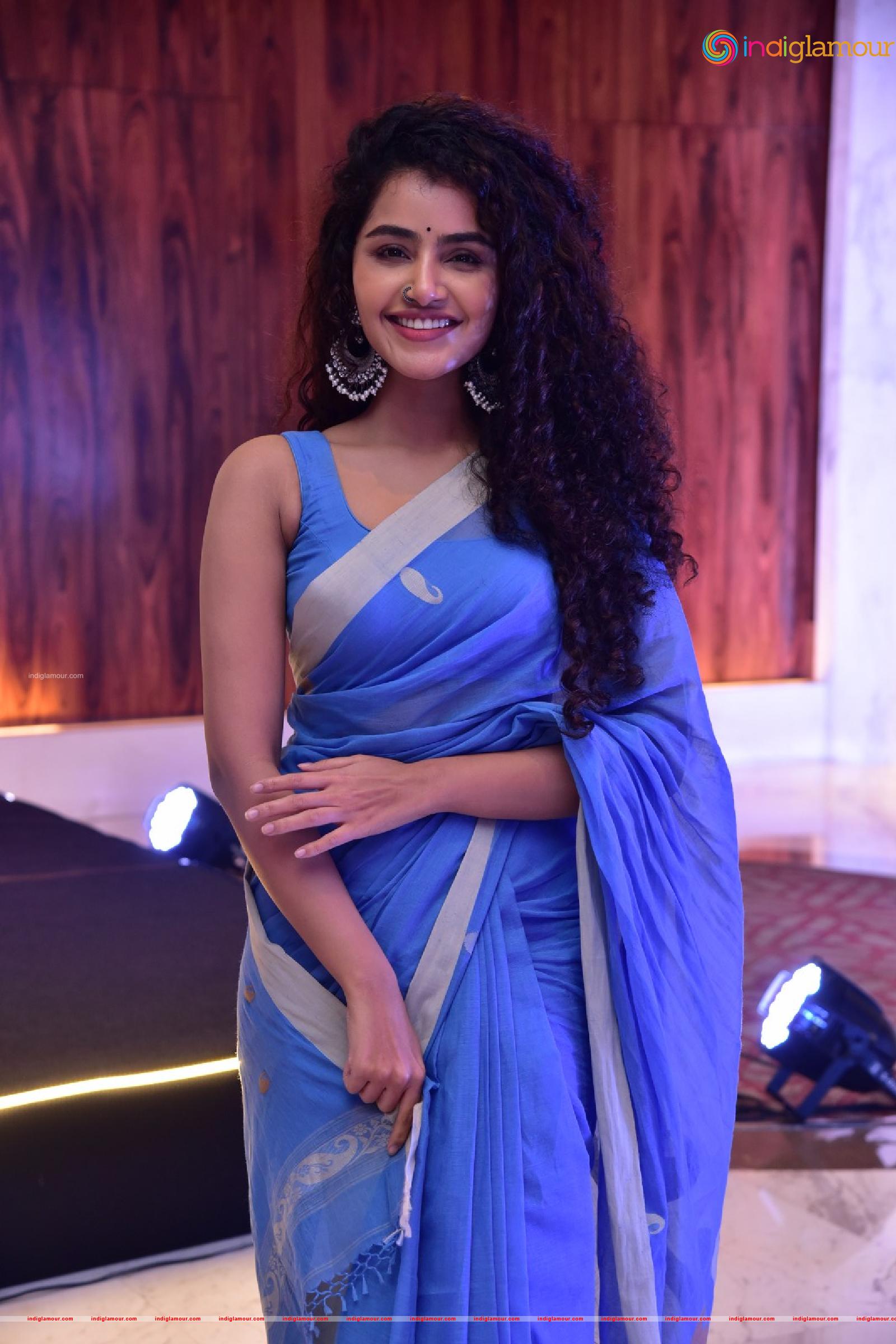 Anupama Parameswaran Actress hd photo