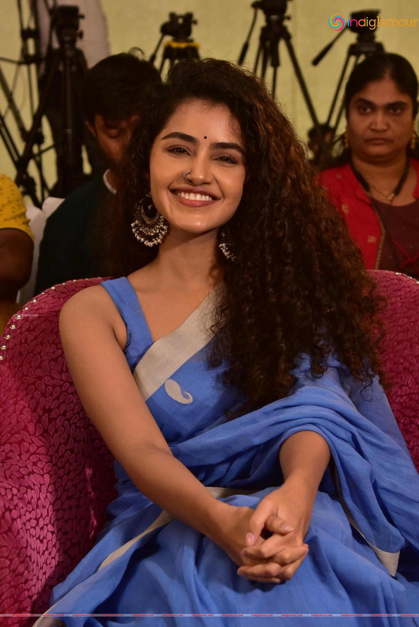 Anupama Parameswaran Actress hd photo