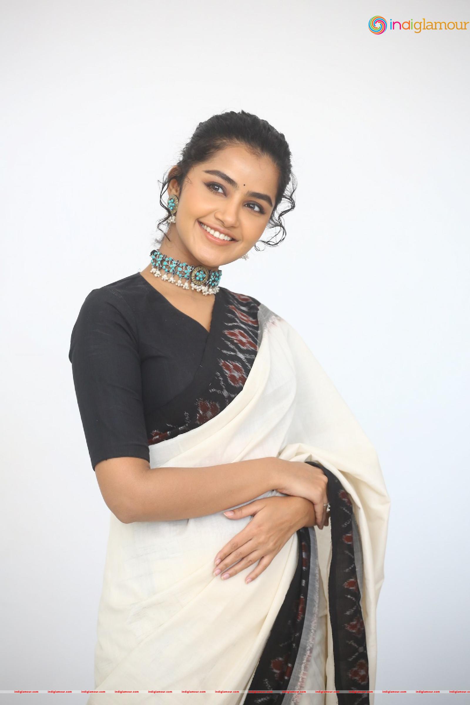 Anupama Parameswaran Actress hd photo