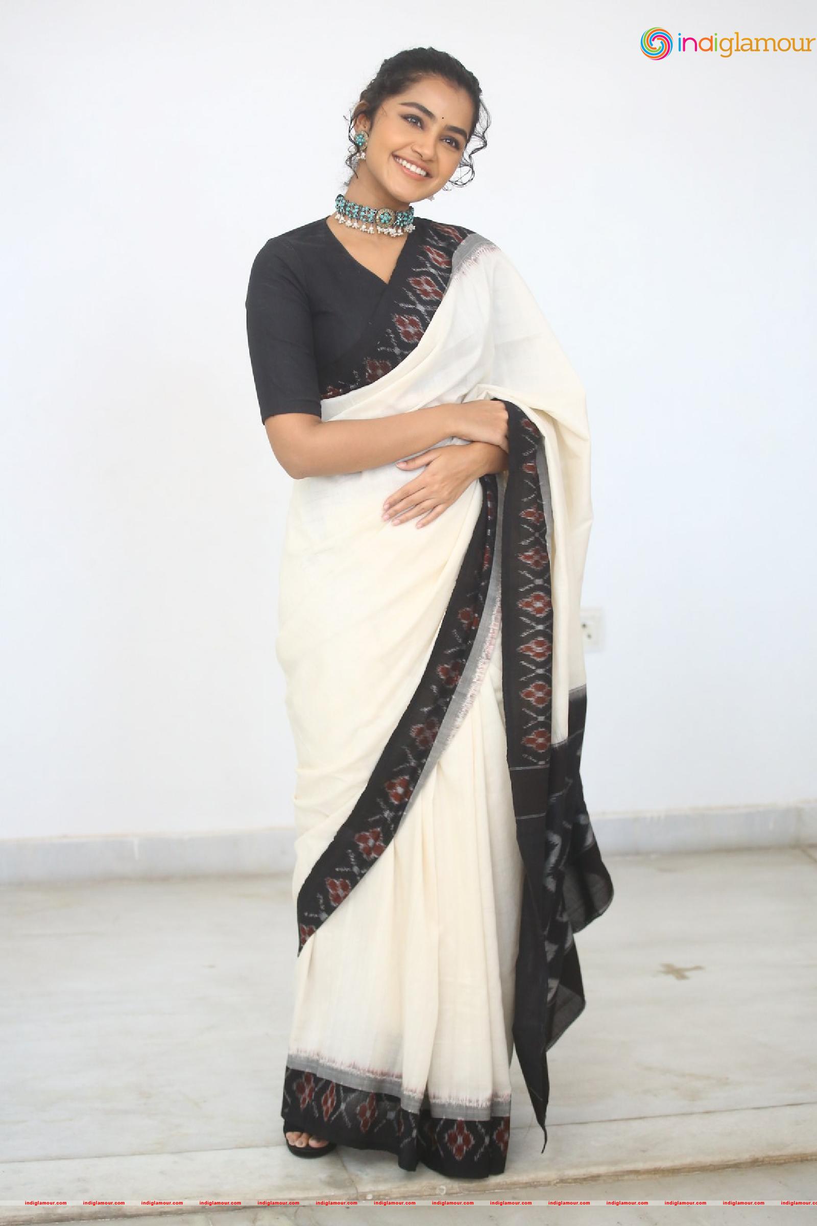Anupama Parameswaran Actress hd photo