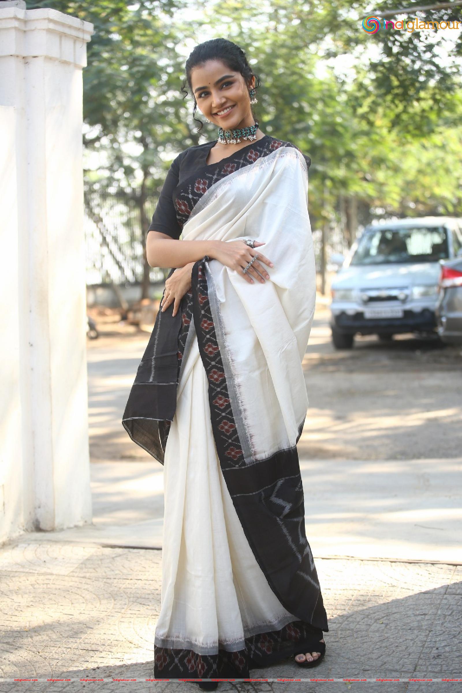 Anupama Parameswaran Actress hd photo