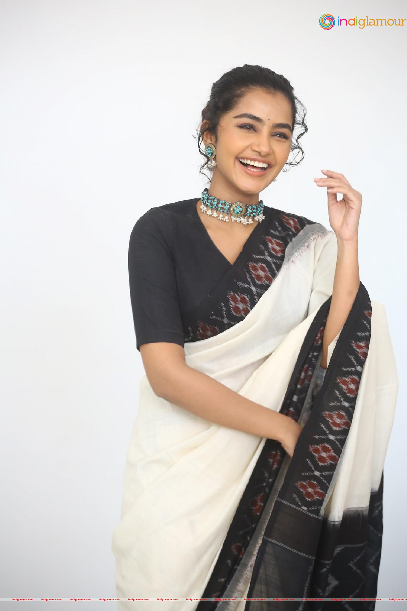 Anupama Parameswaran Actress hd photo