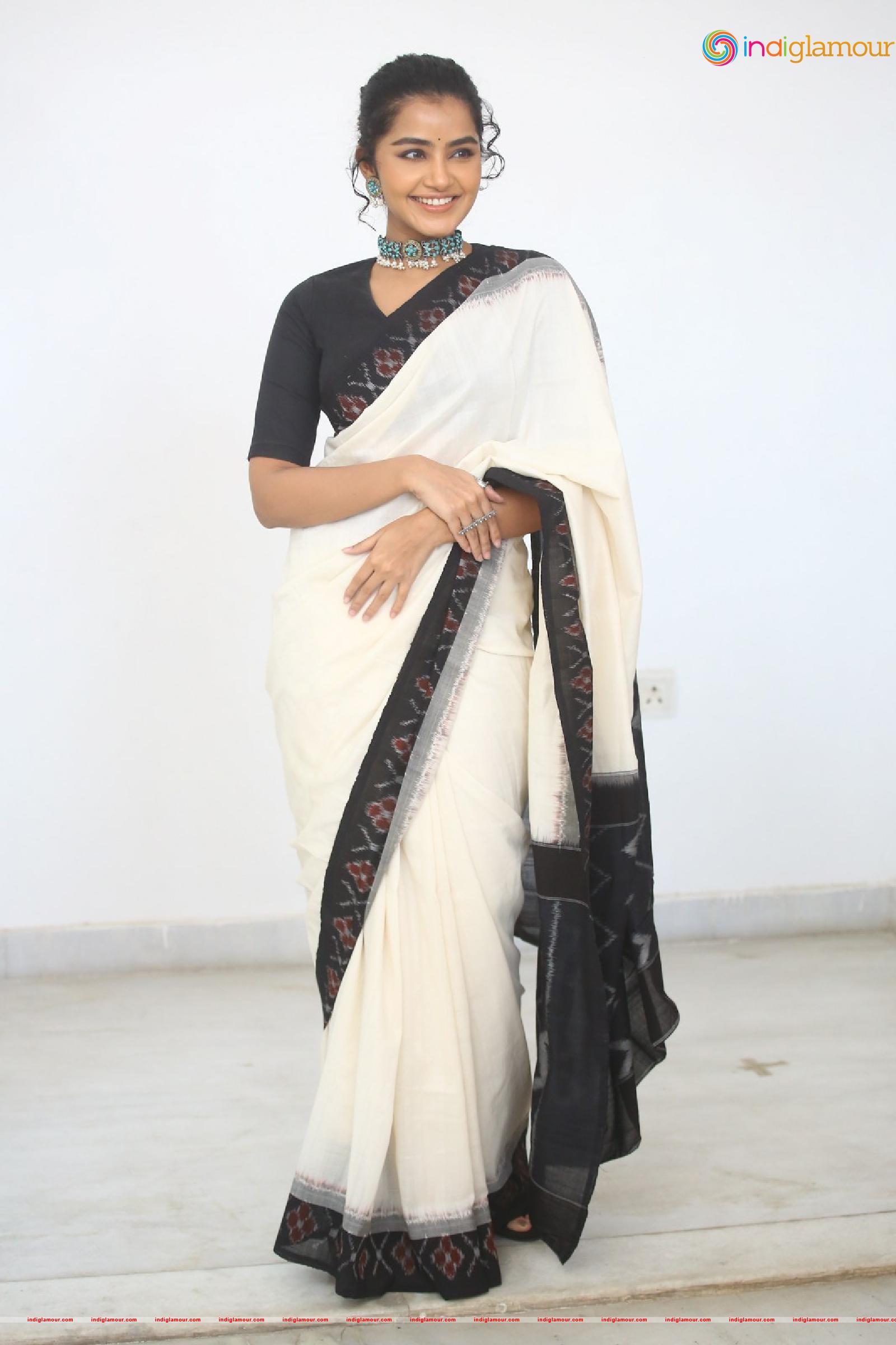 Anupama Parameswaran Actress hd photo