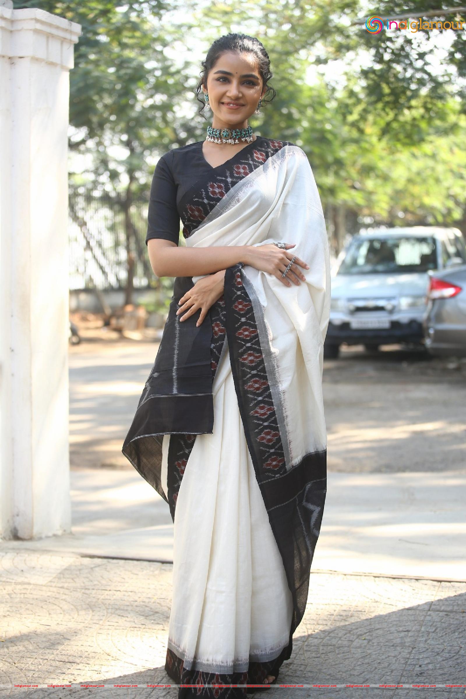 Anupama Parameswaran Actress hd photo