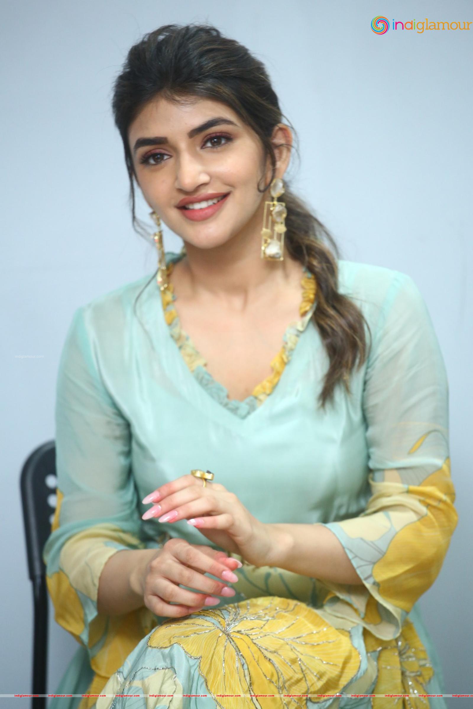 Sreeleela Actress hd photo