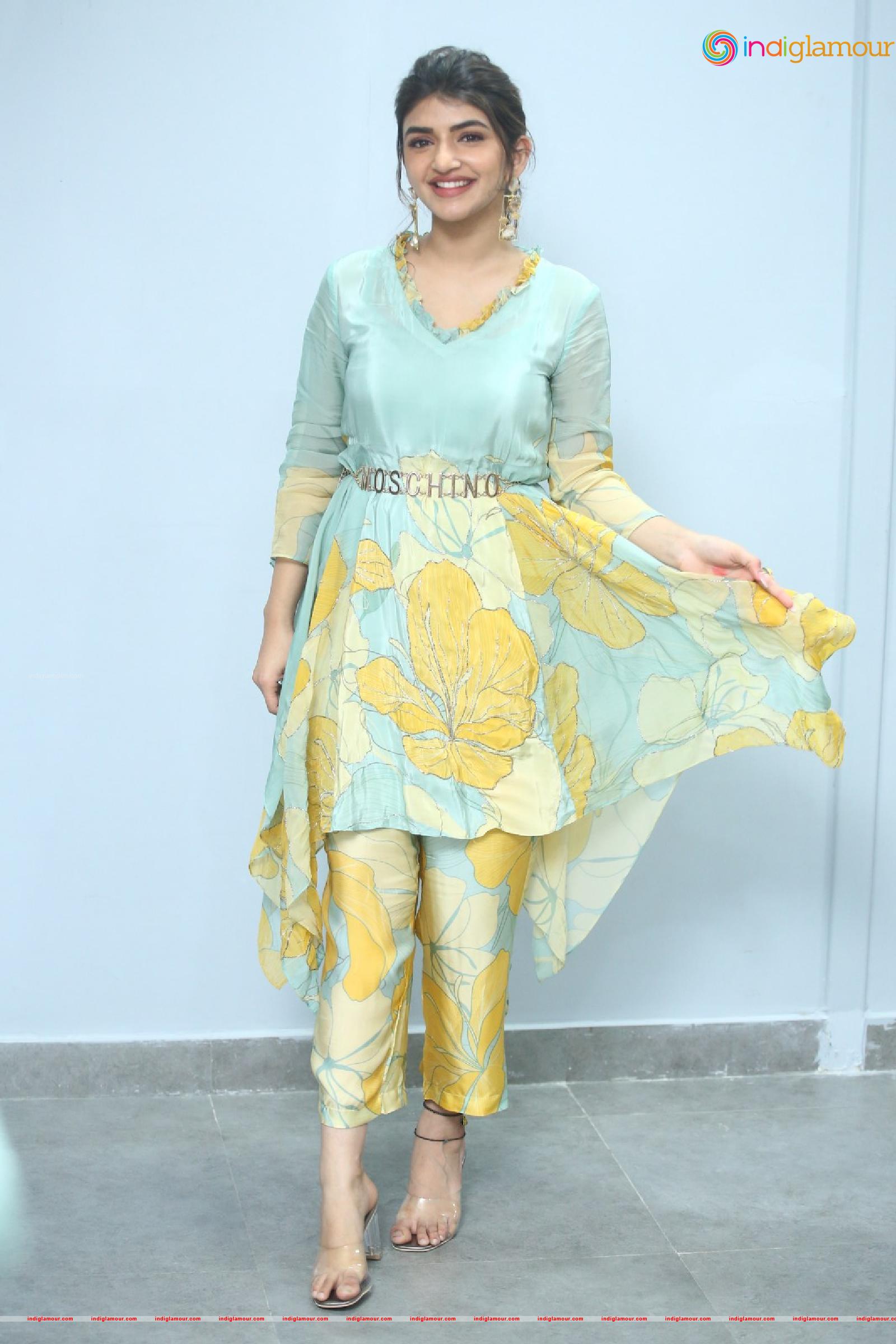 Sreeleela Actress hd photo