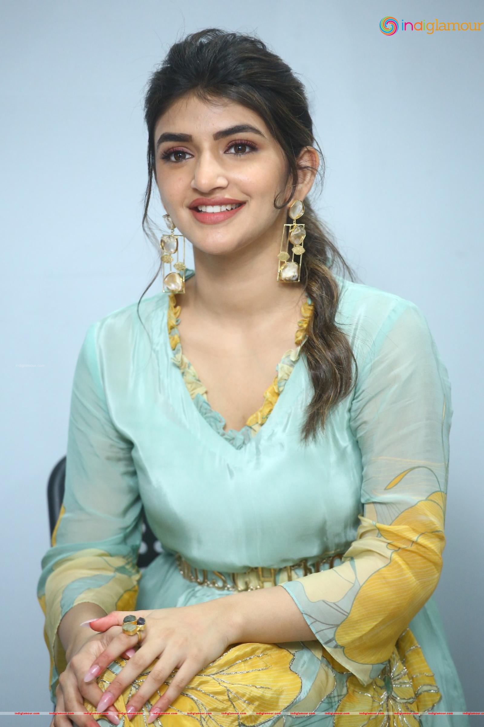 Sreeleela Actress hd photo