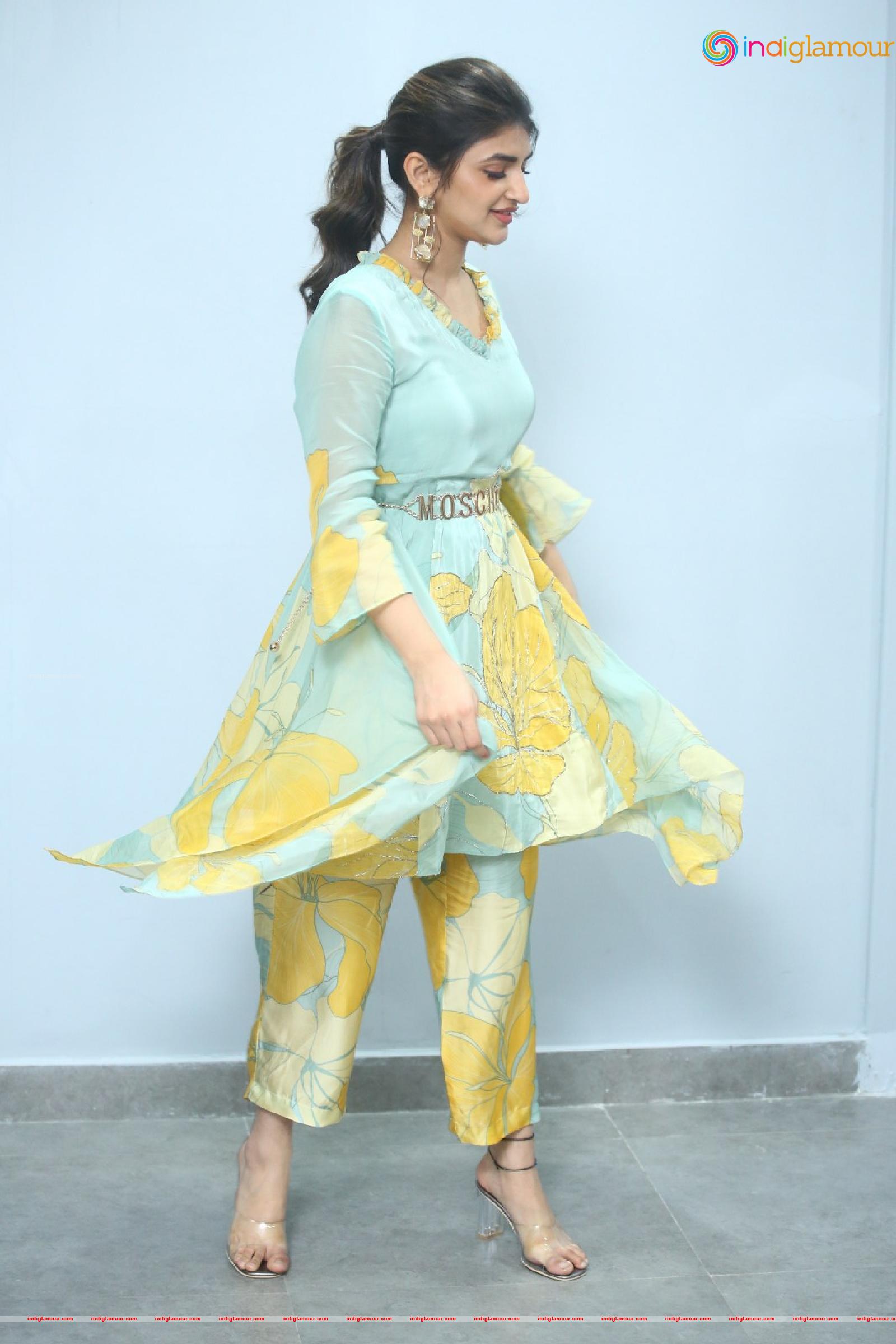 Sreeleela Actress hd photo