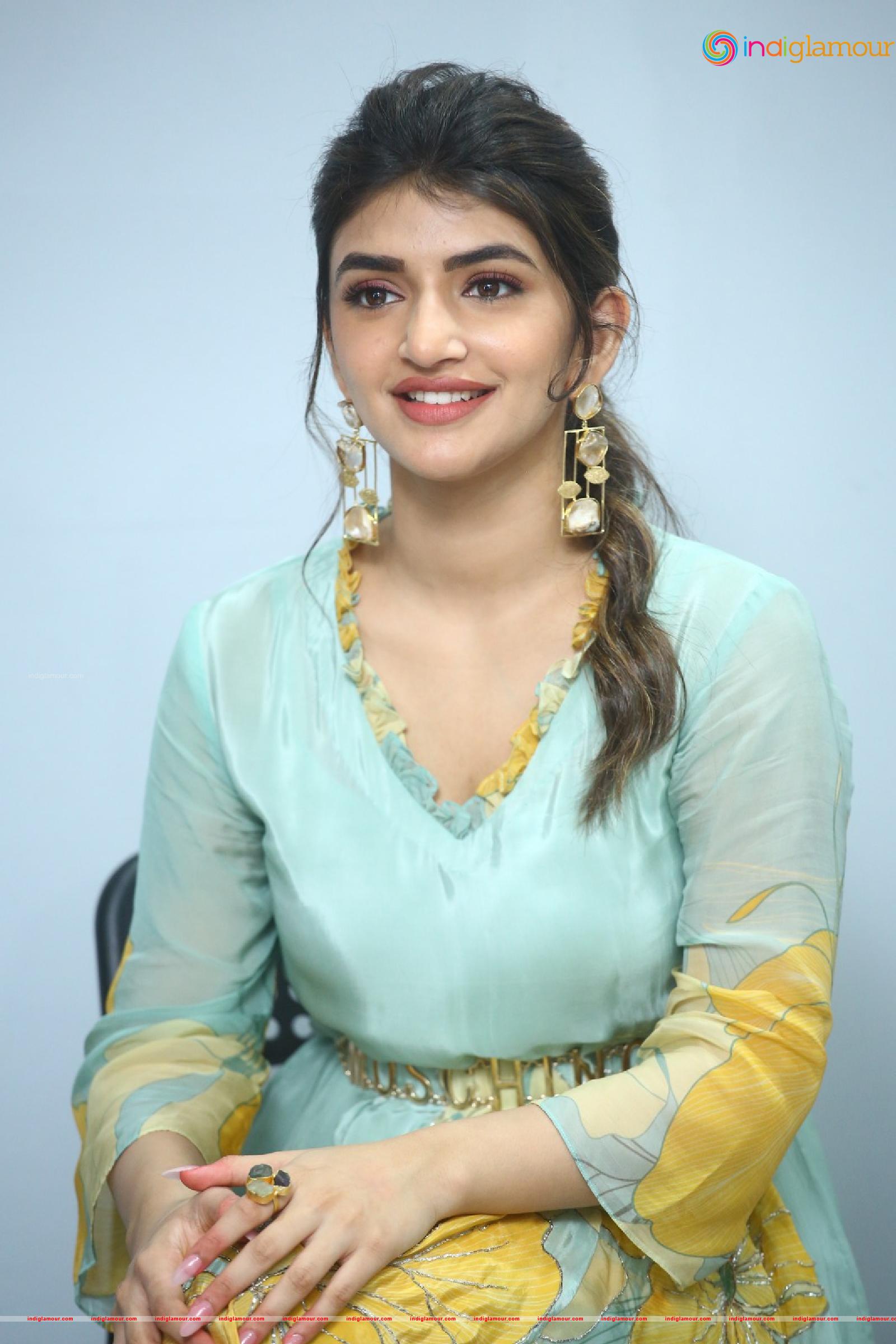 Sreeleela Actress hd photo