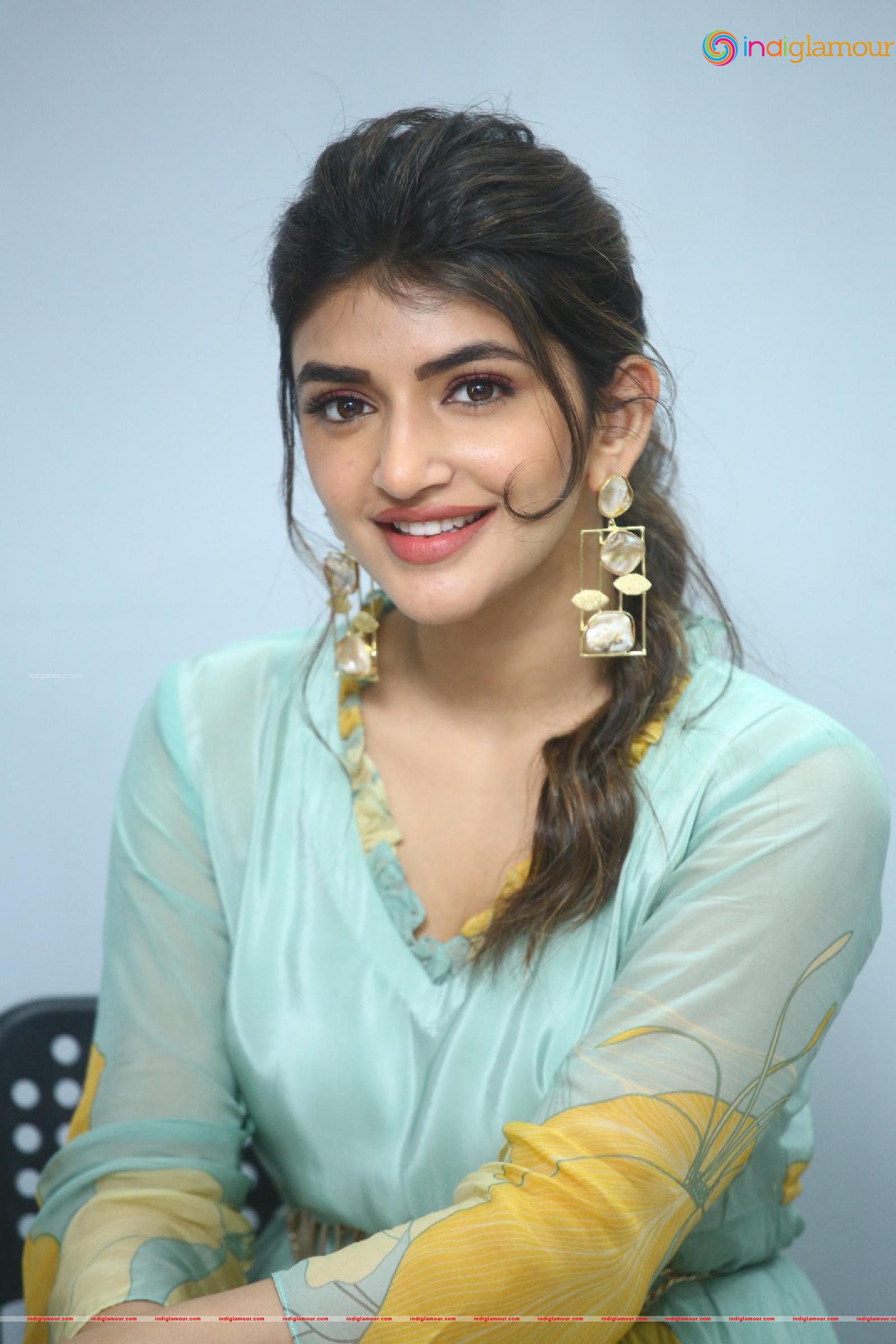 Sreeleela Actress hd photo