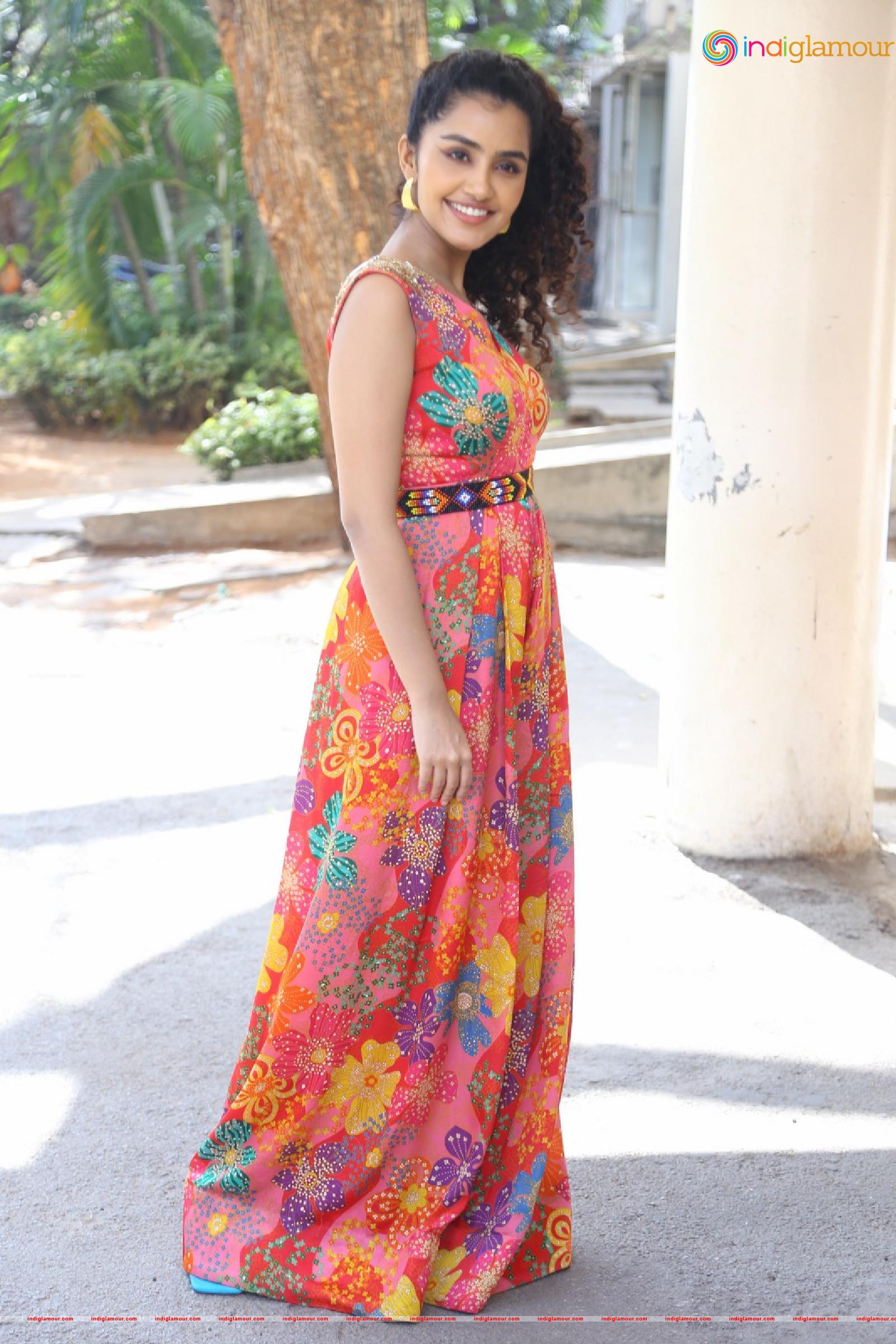 Anupama Parameswaran Actress hd photo
